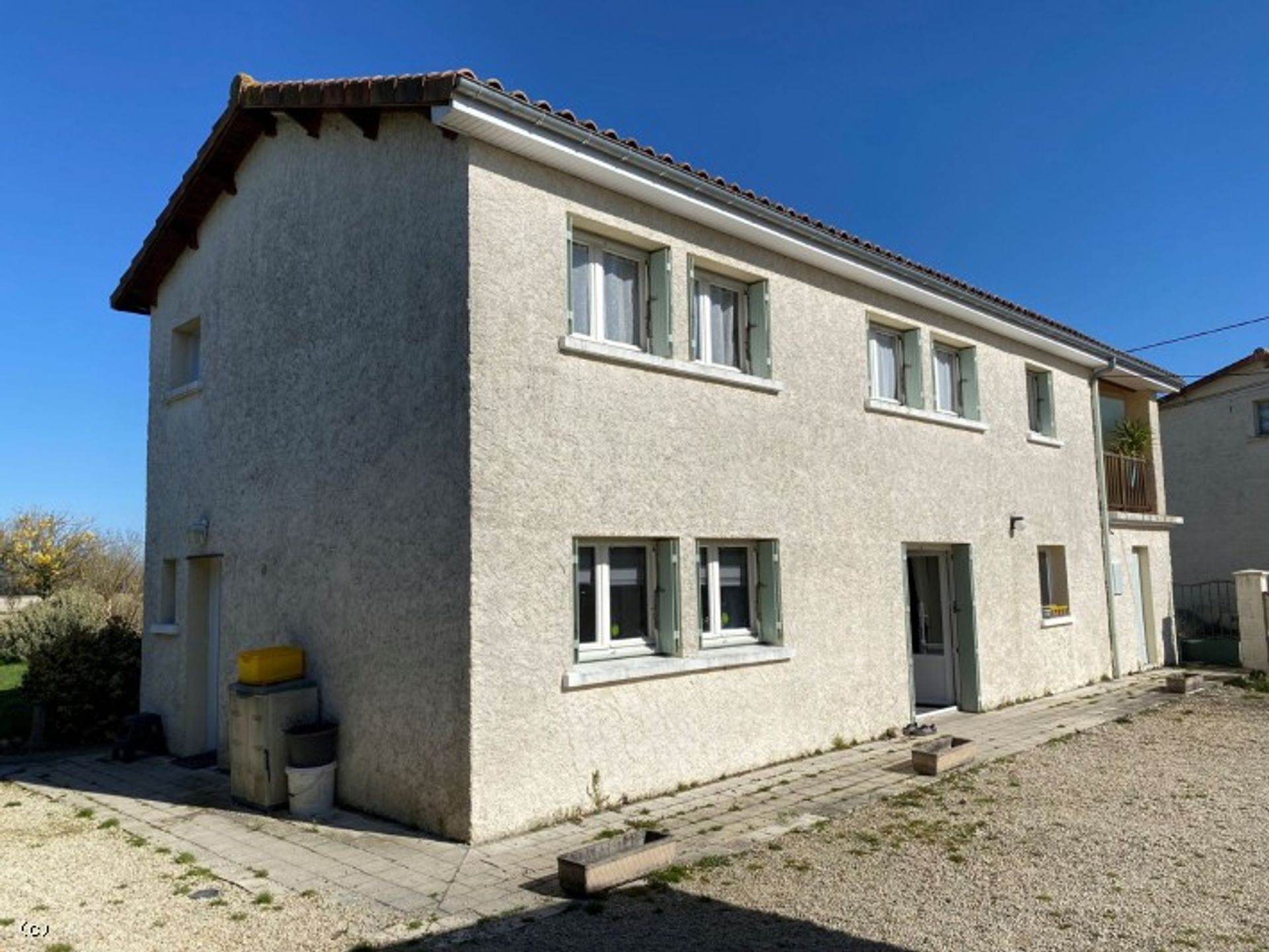 Haus im Ruffec, Neu-Aquitanien 10171683