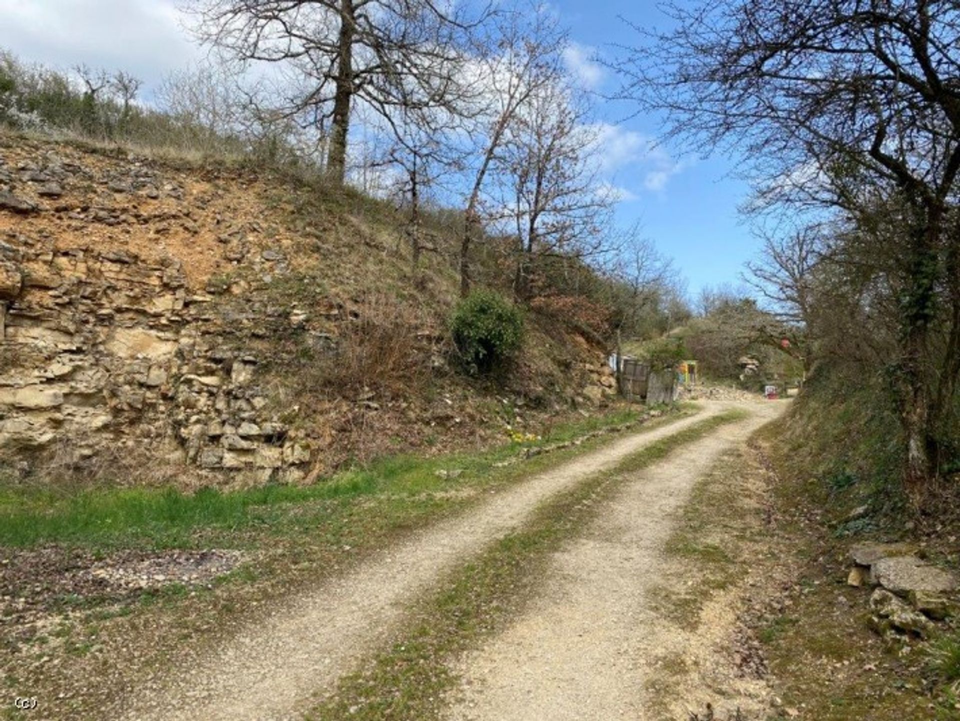 بيت في Lizant, Nouvelle-Aquitaine 10171690