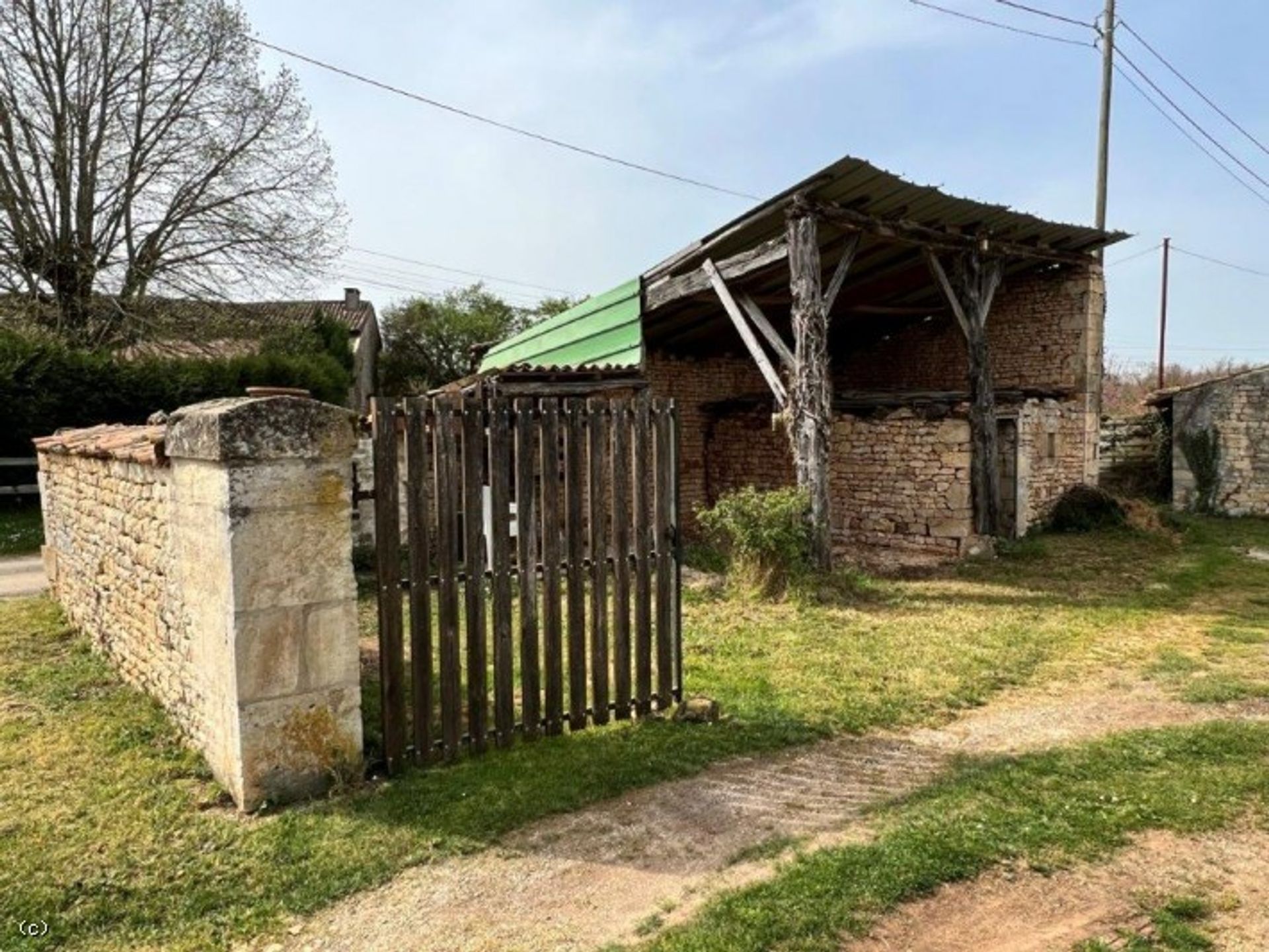 casa no Villefagnan, Nouvelle-Aquitaine 10171692