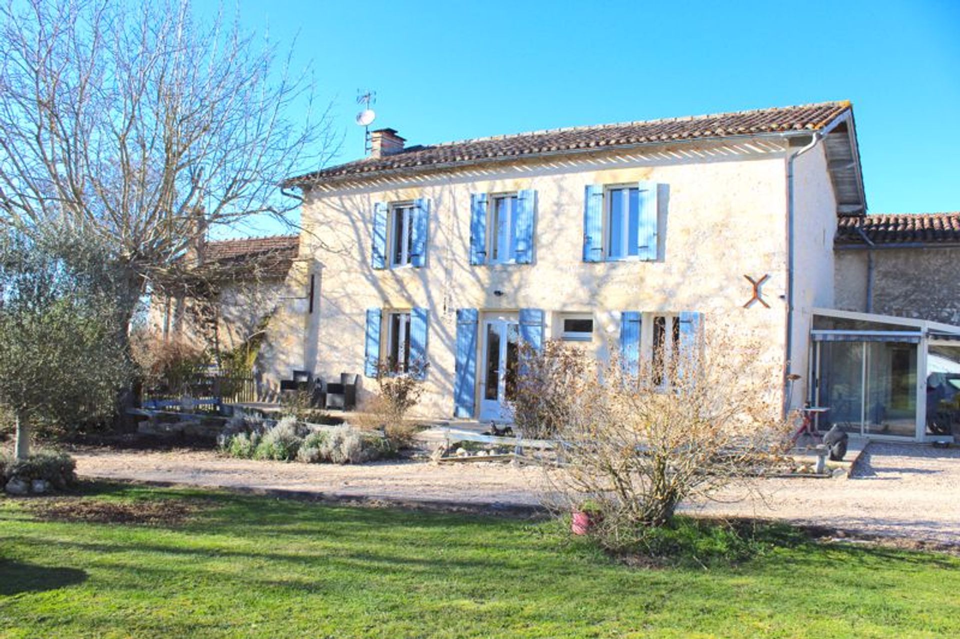 Huis in Les Leves-et-Thoumeyragues, Nouvelle-Aquitaine 10171740