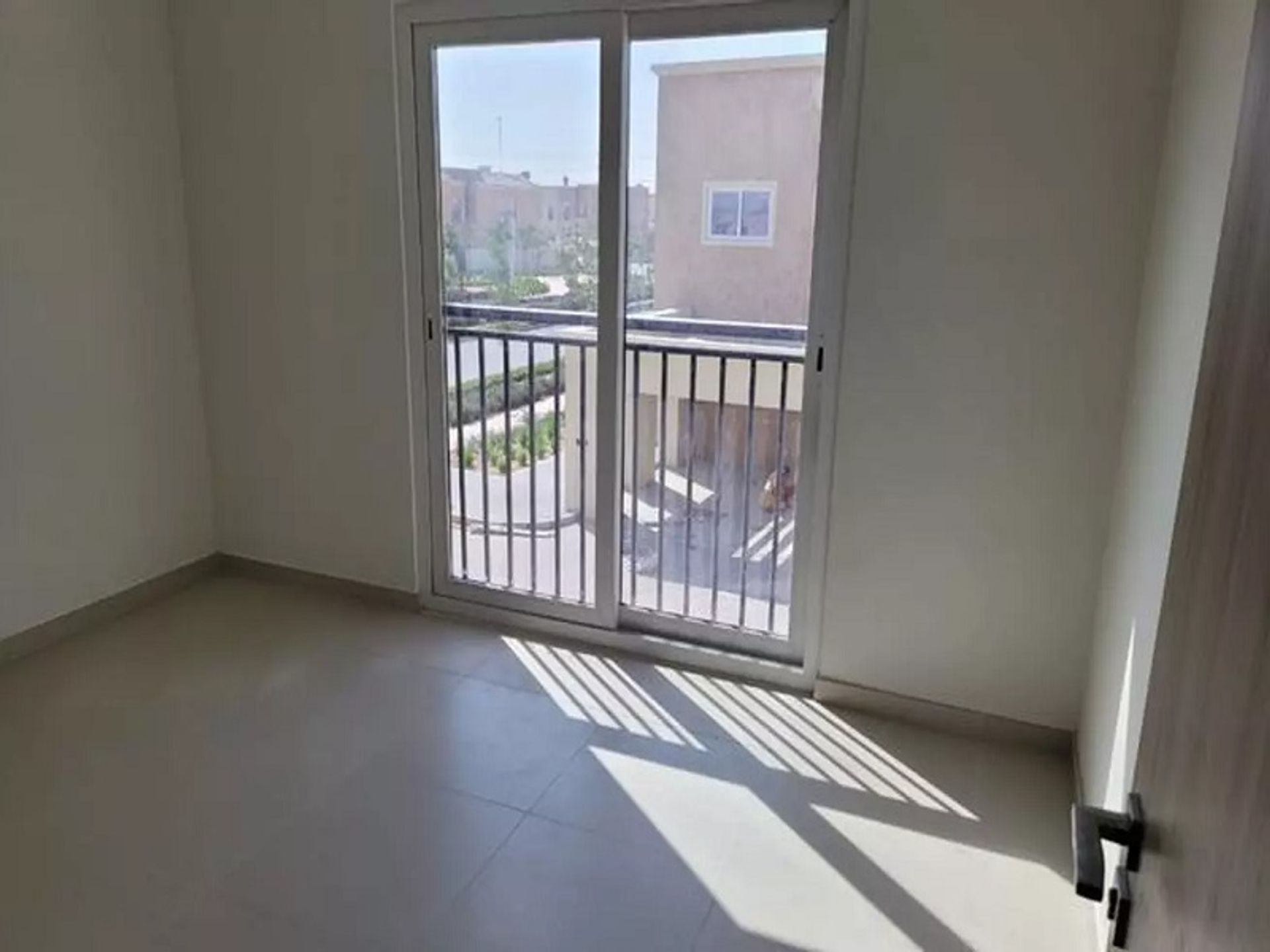 Condominium in Dubai, Dubayy 10172079