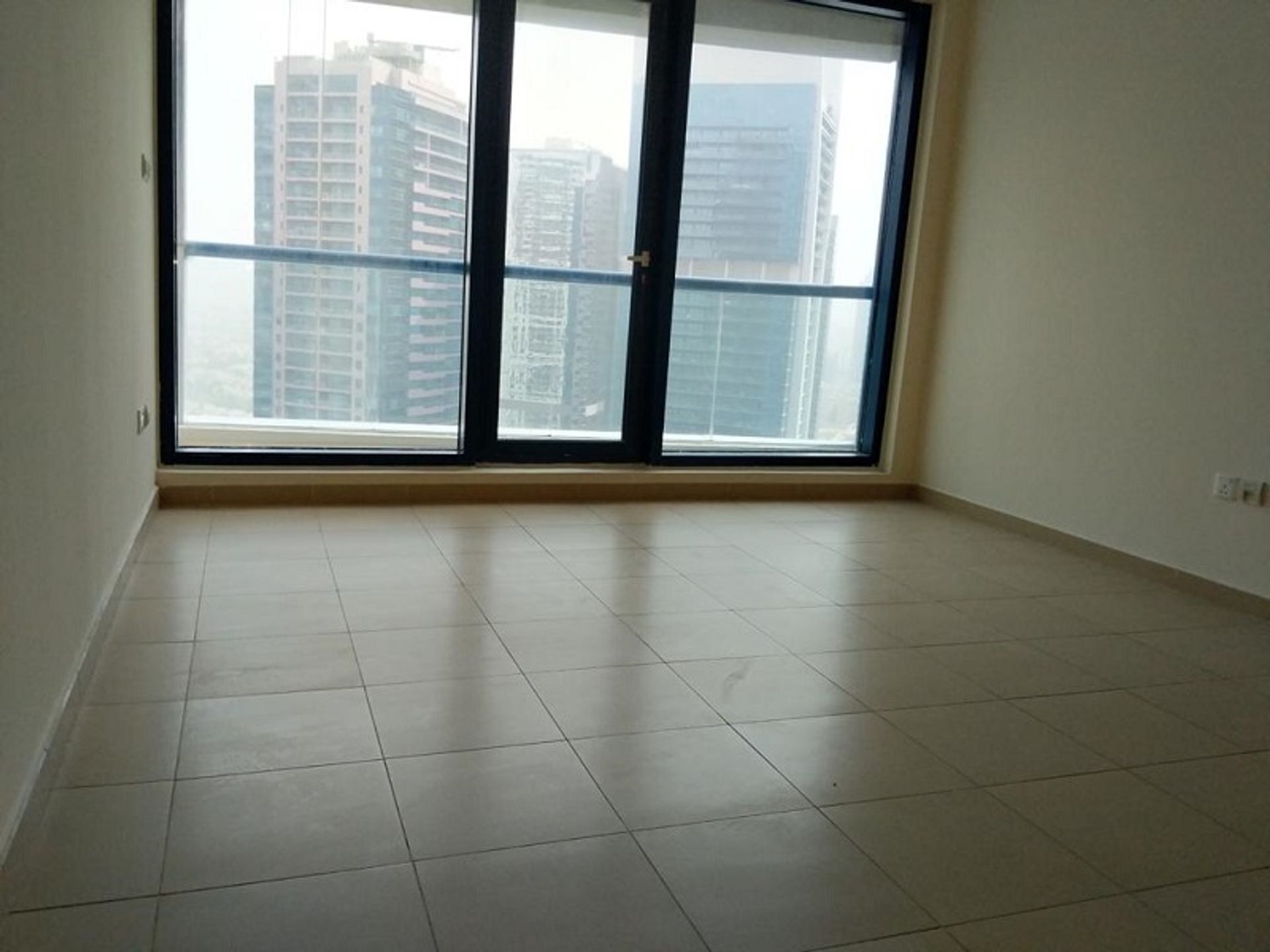 Condominium in Dubai, Dubai 10172091