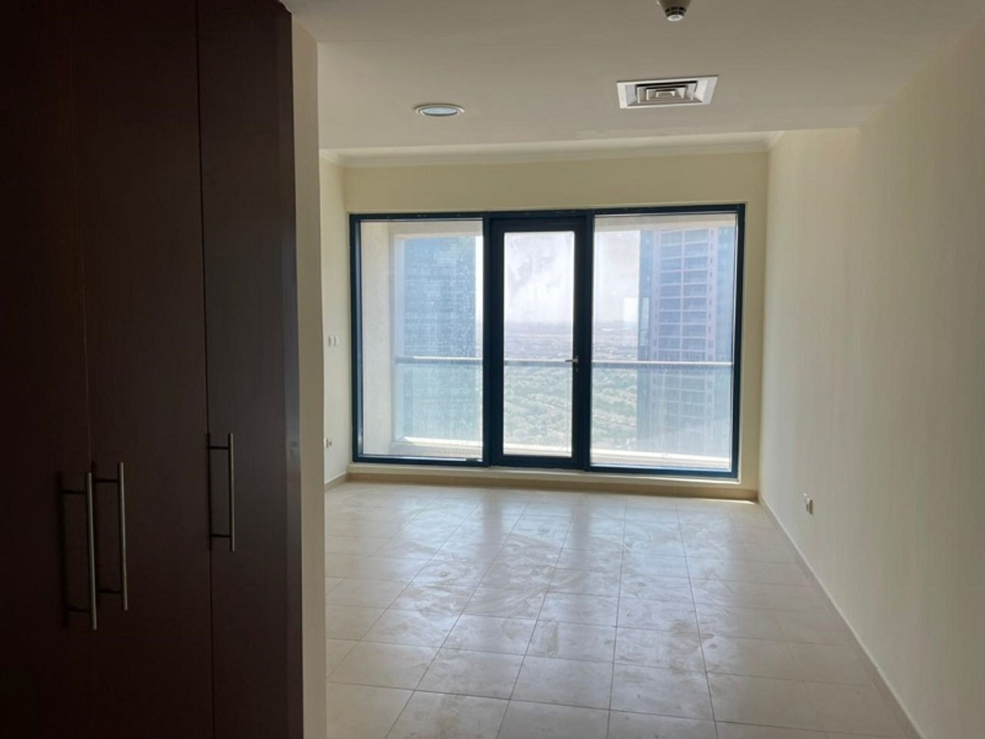 Condominium in Dubai, Dubayy 10172091