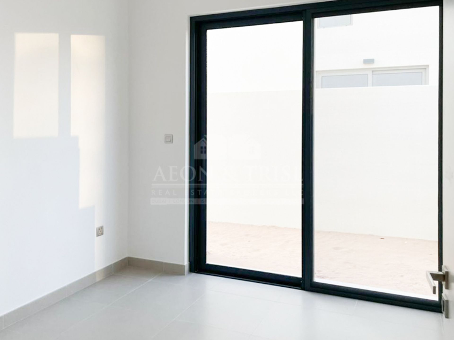 Condominium in `Ud al Bayda', Dubayy 10172335