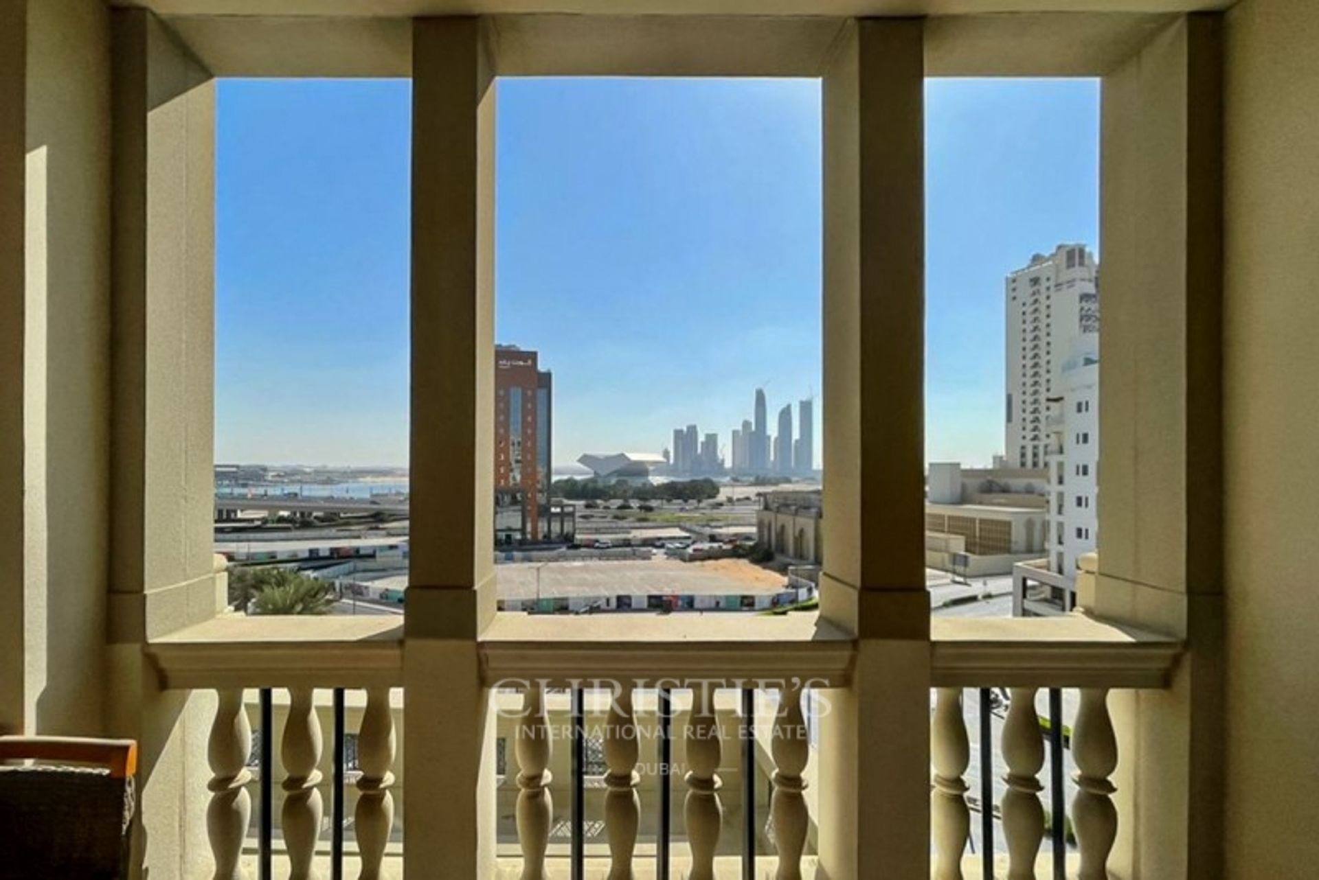 Condominium in دبي, دبي 10173555