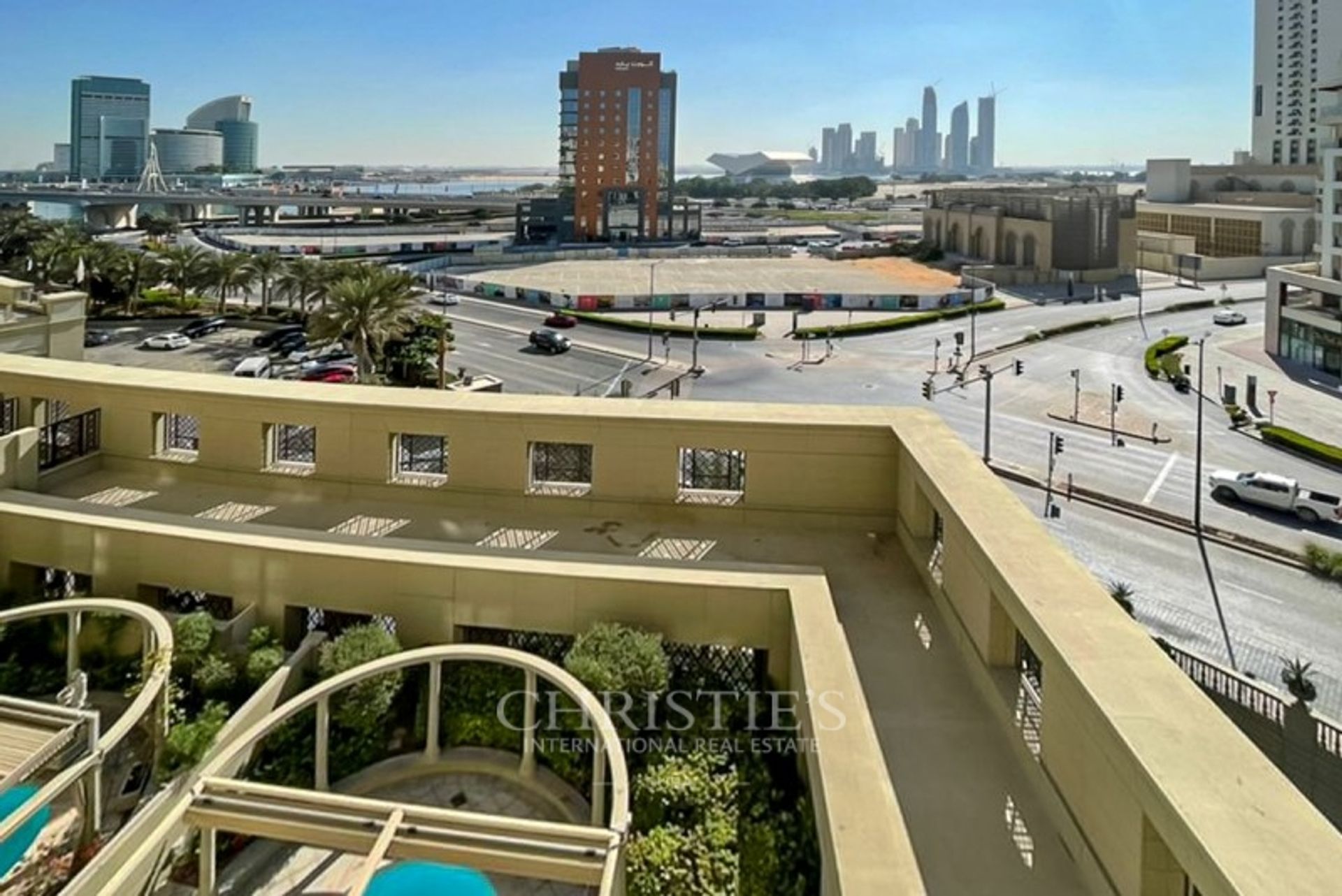 Condominium in دبي, دبي 10173555