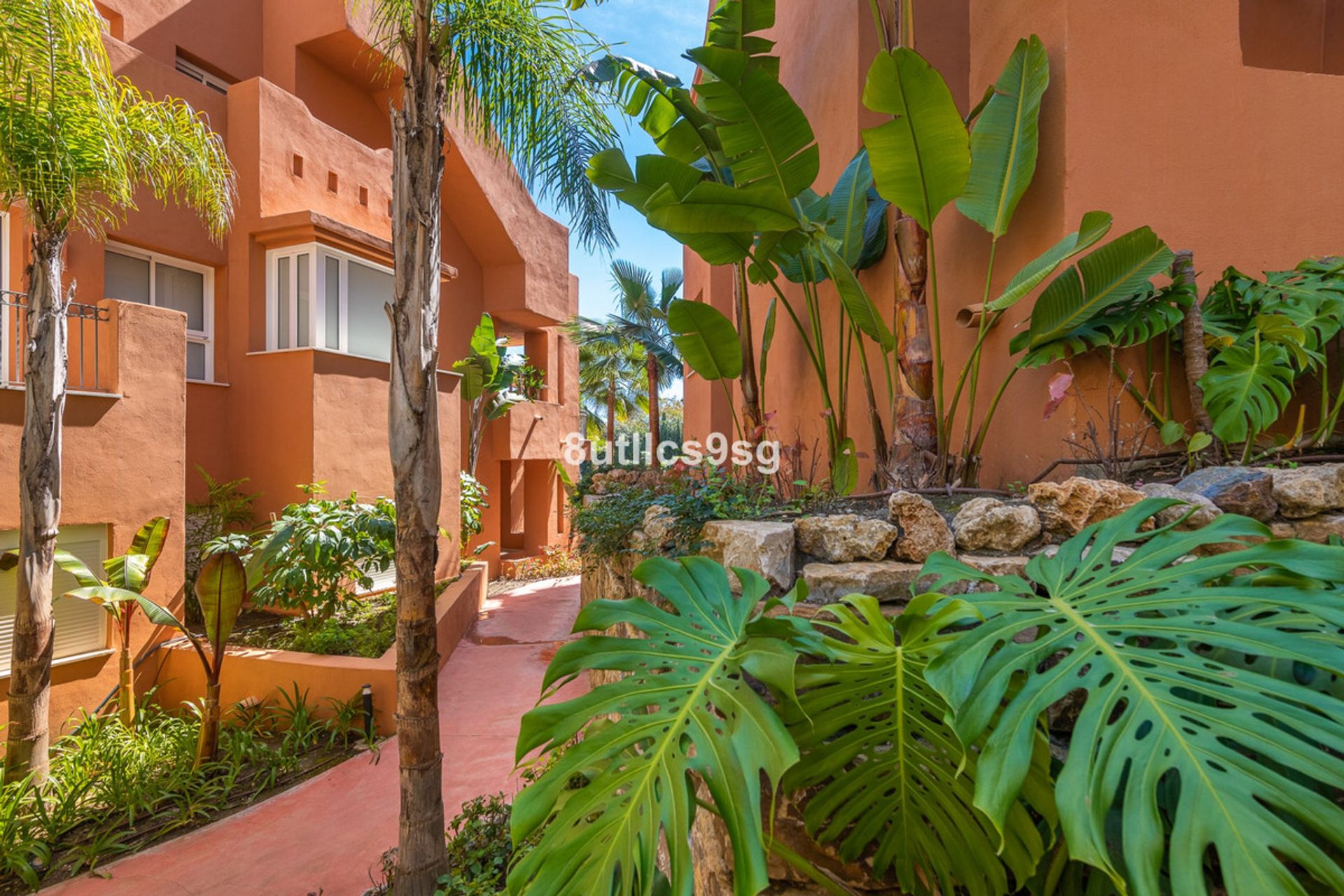 Condominium in Marbella, Andalucía 10175047