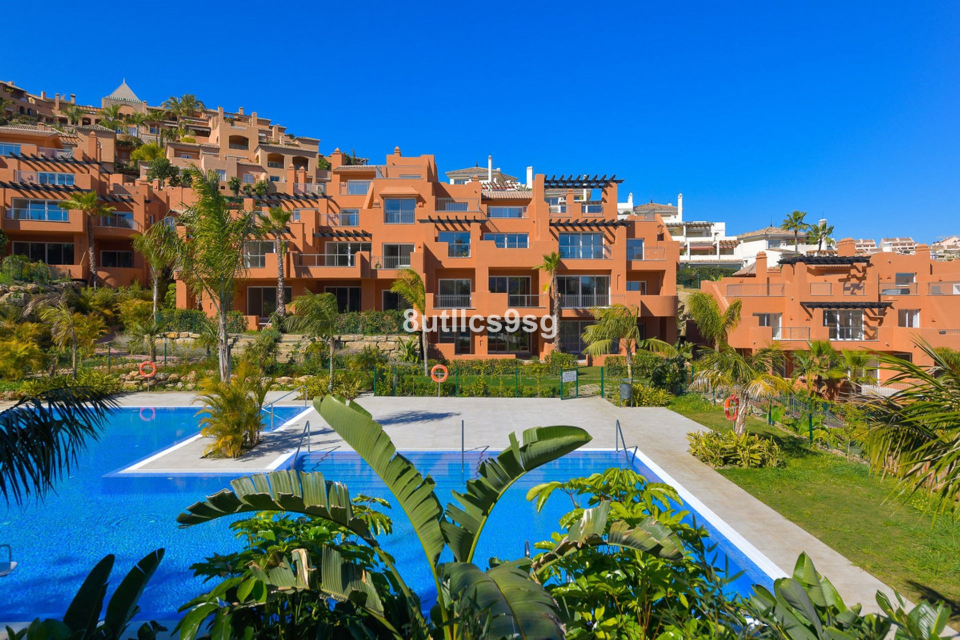 Condominium in Marbella, Andalucía 10175047