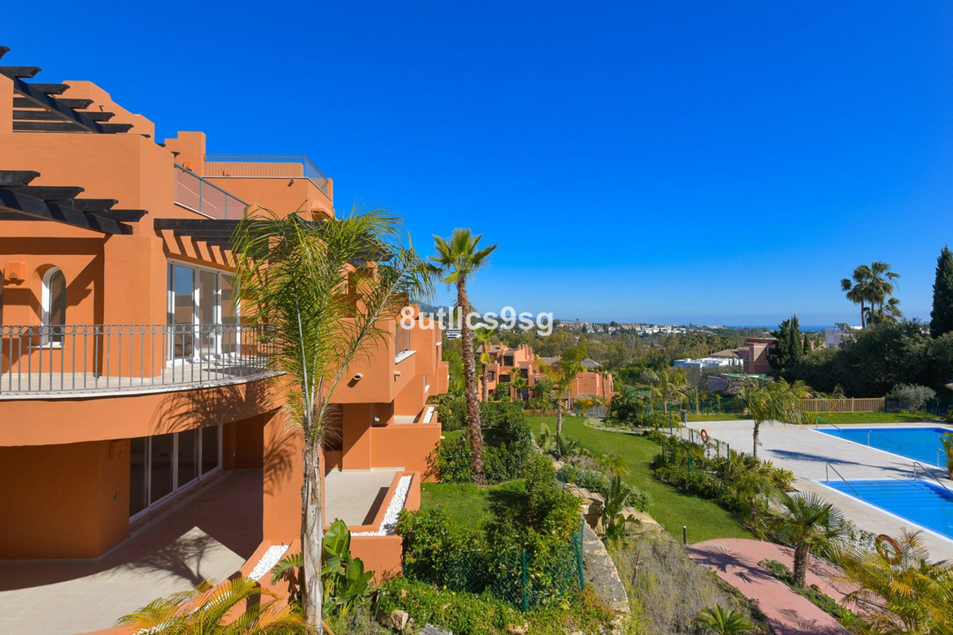 Condominium in Marbella, Andalucía 10175047