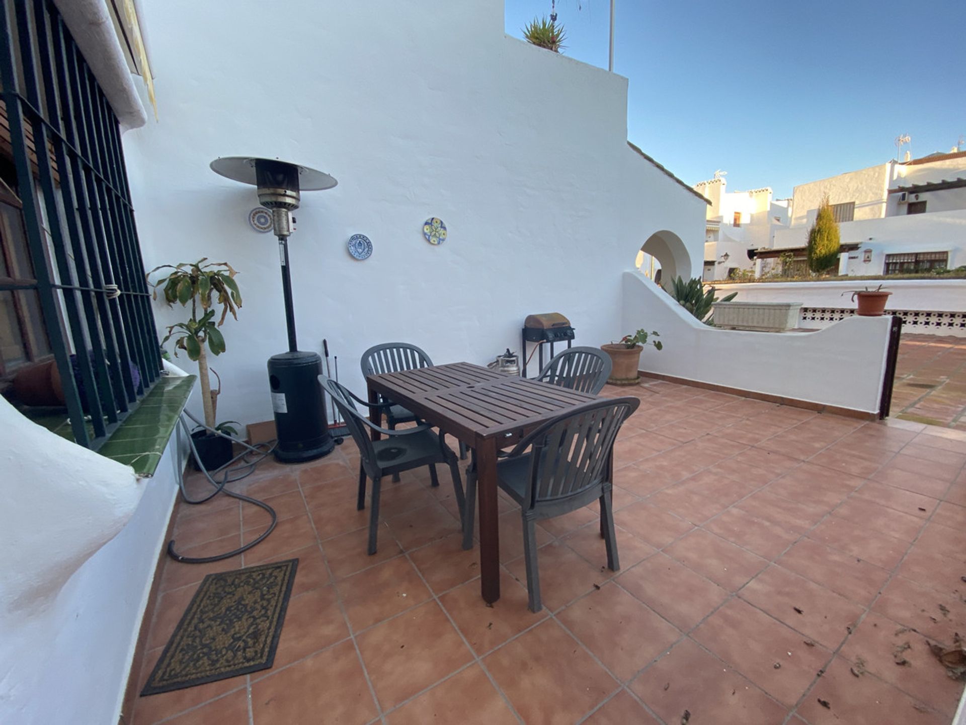 Condominio en Puerto de la Duquesa, Andalusia 10175128