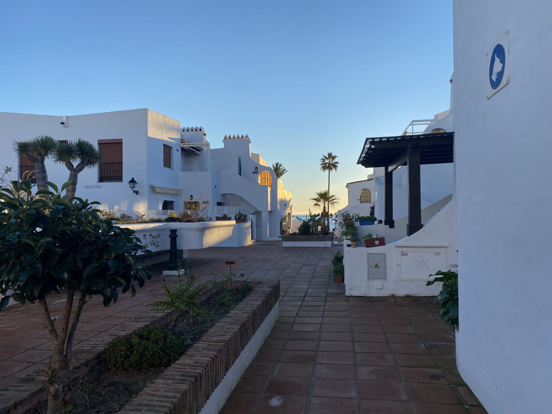 Condominio en Puerto de la Duquesa, Andalusia 10175128