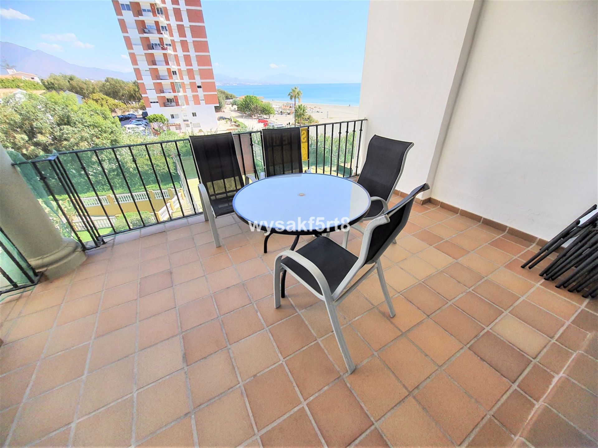 Condominium in Puerto de la Duquesa, Andalusia 10175245