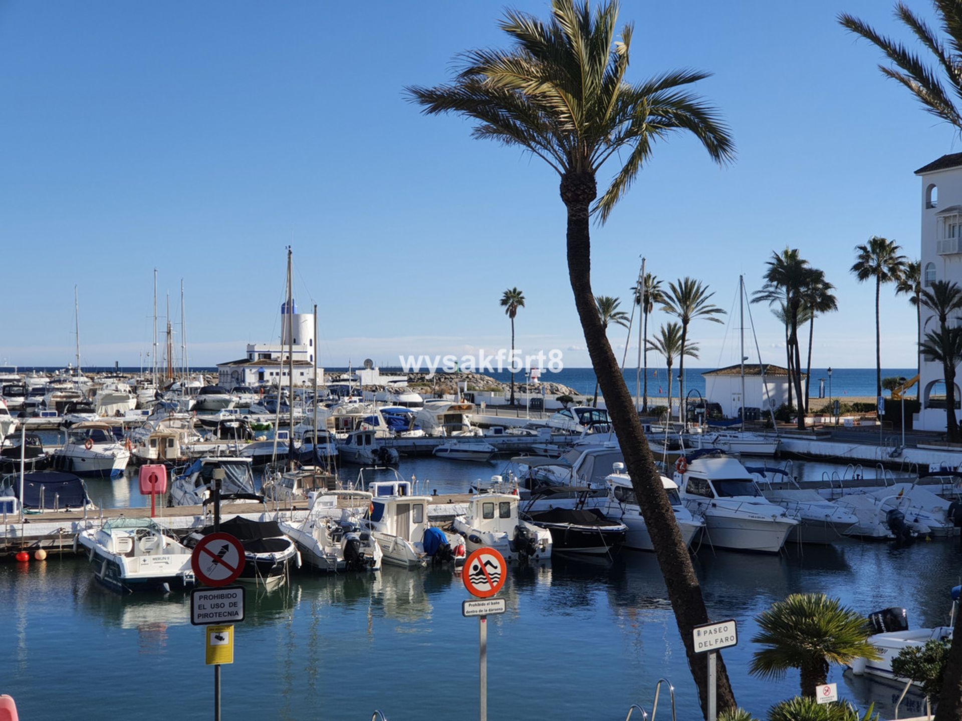 Kondominium di Puerto de la Duquesa, Andalusia 10175249