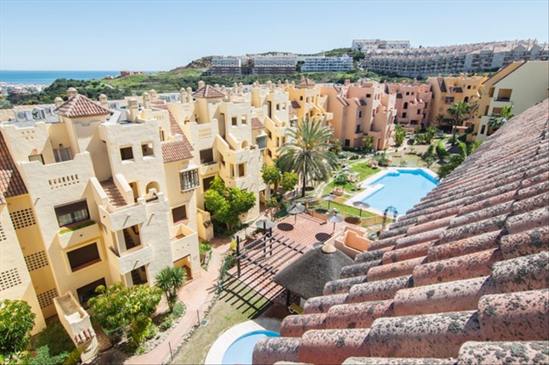 Casa nel Puerto de la Duquesa, Andalusia 10175298