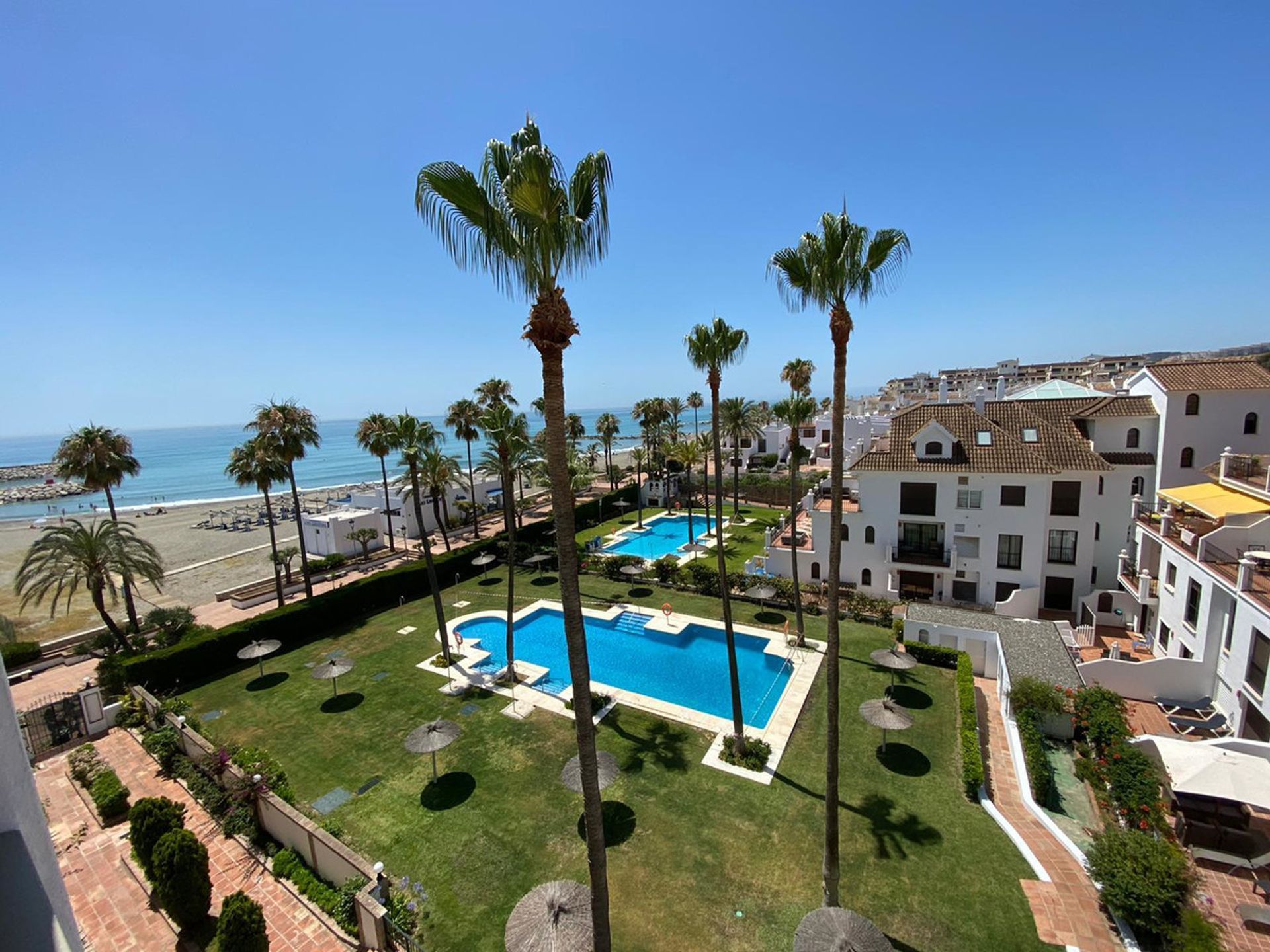 Condominio nel Castello di Sabinillas, Andalusia 10175340