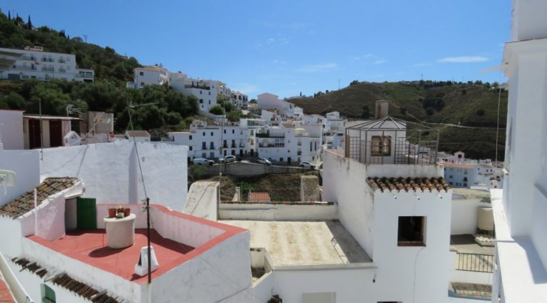 房子 在 Cómpeta, Andalusia 10175381