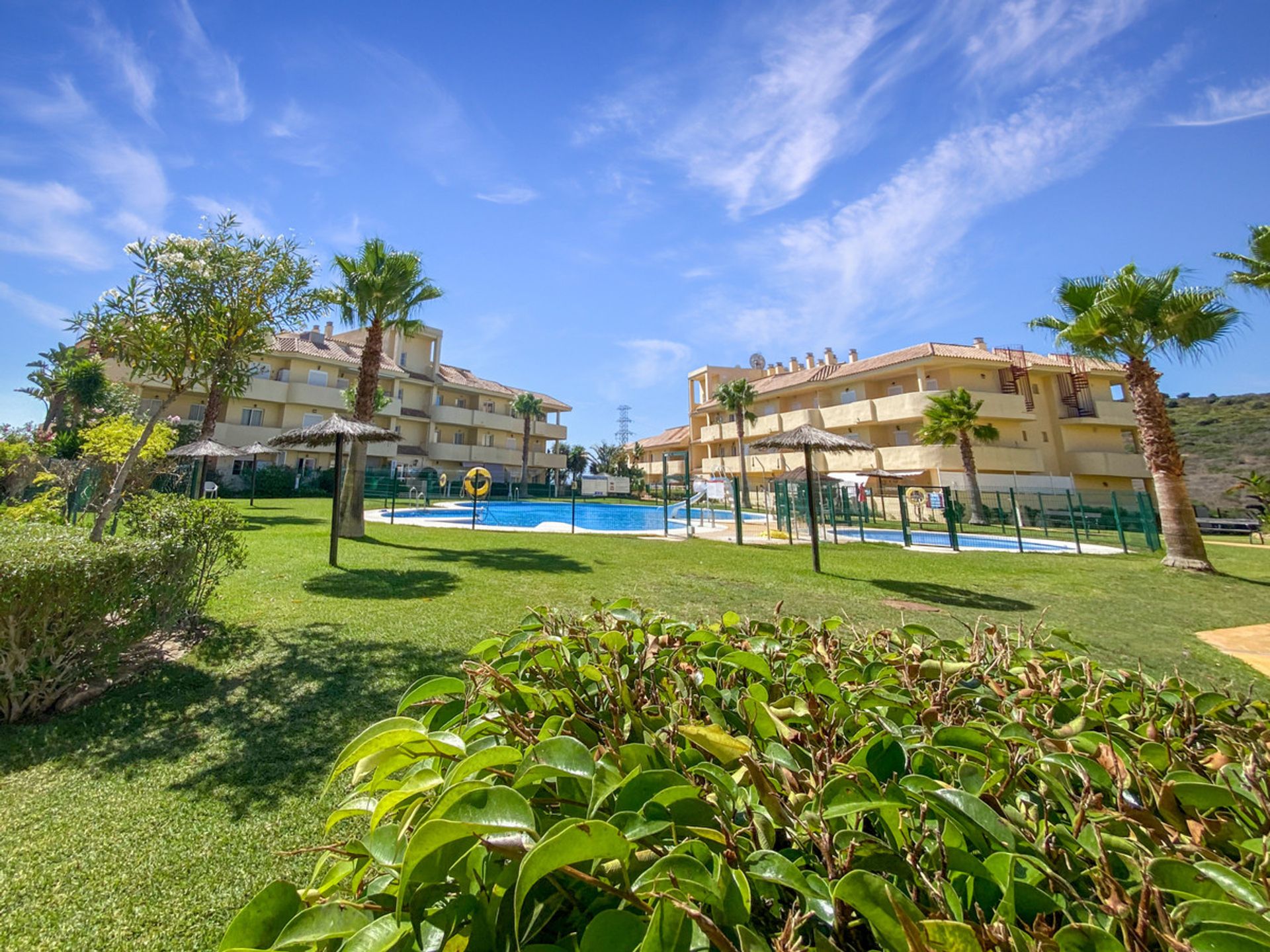 Condominium dans Puerto de la Duquesa, Andalusia 10175530