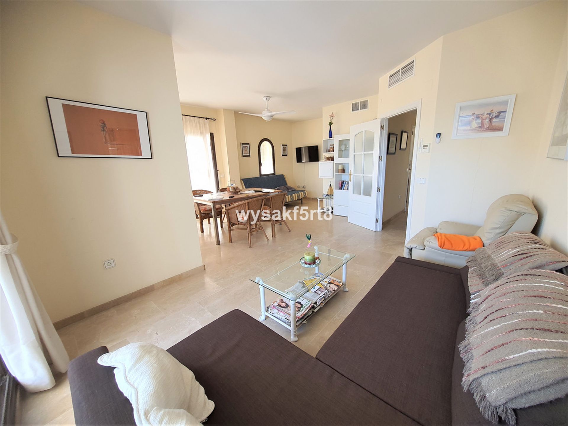 Condominium in Puerto de la Duquesa, Andalusia 10175534