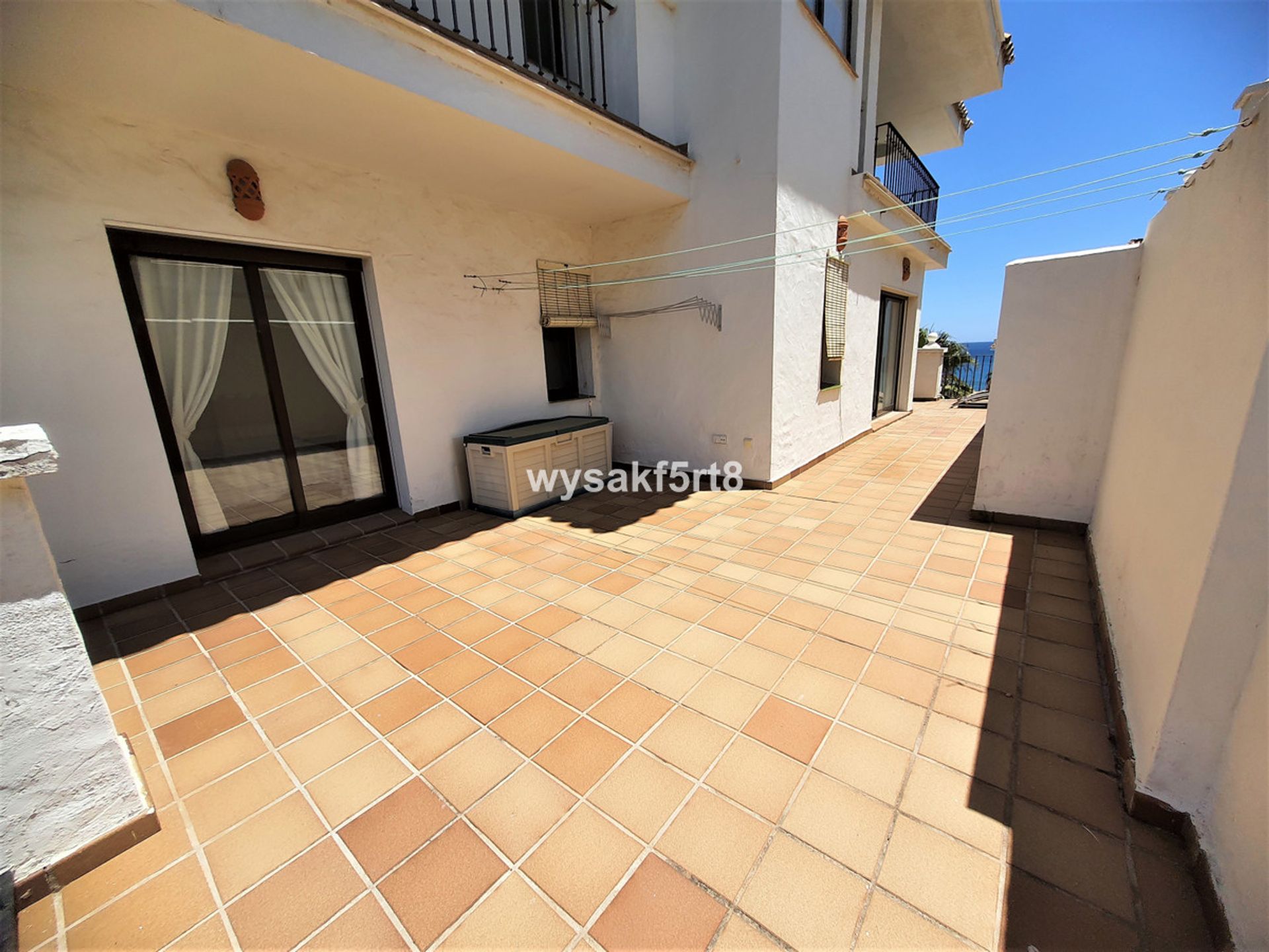 Condominium in Puerto de la Duquesa, Andalusia 10175534