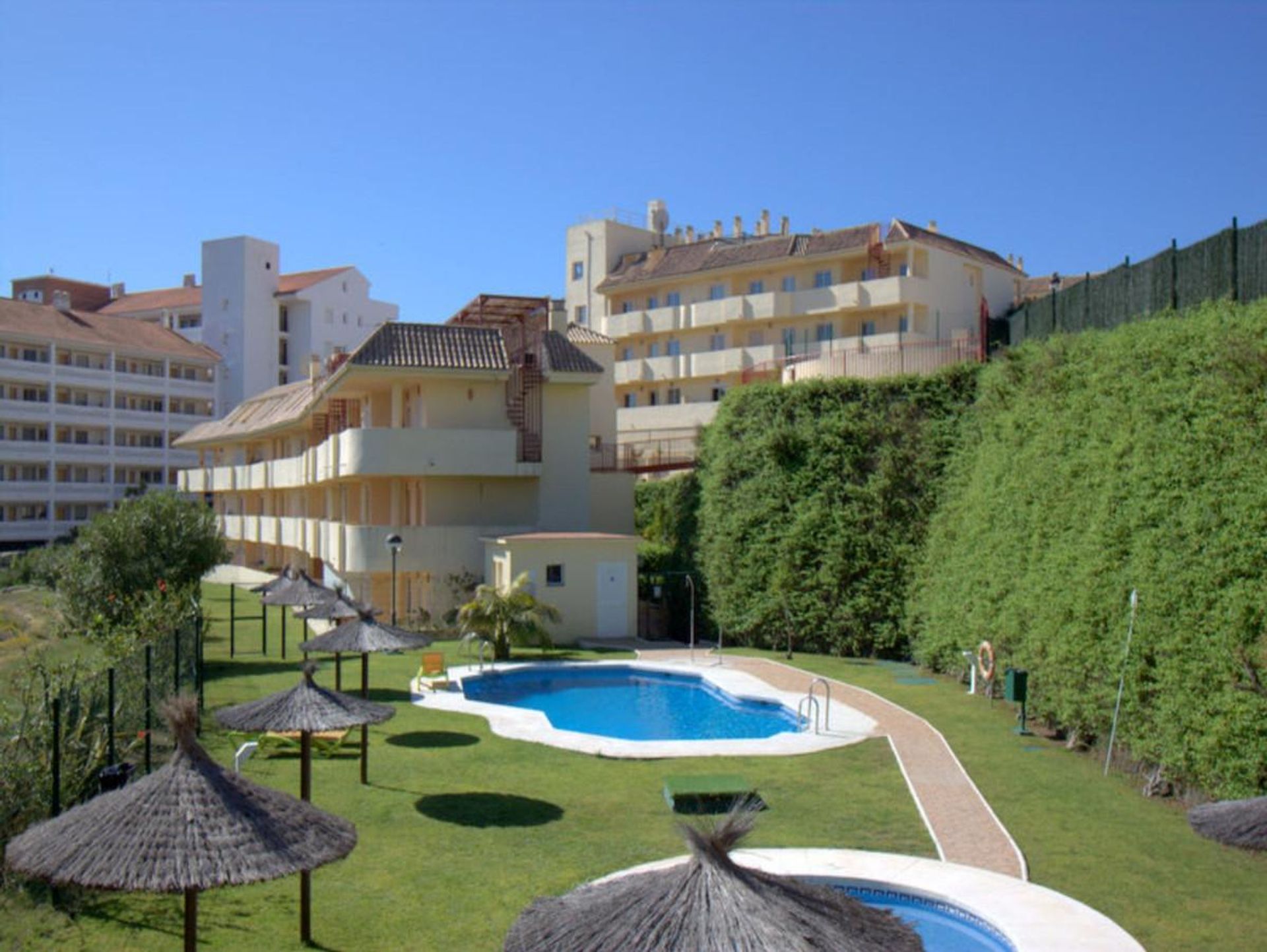 Condominium in Castillo de Sabinillas, Andalusië 10175559