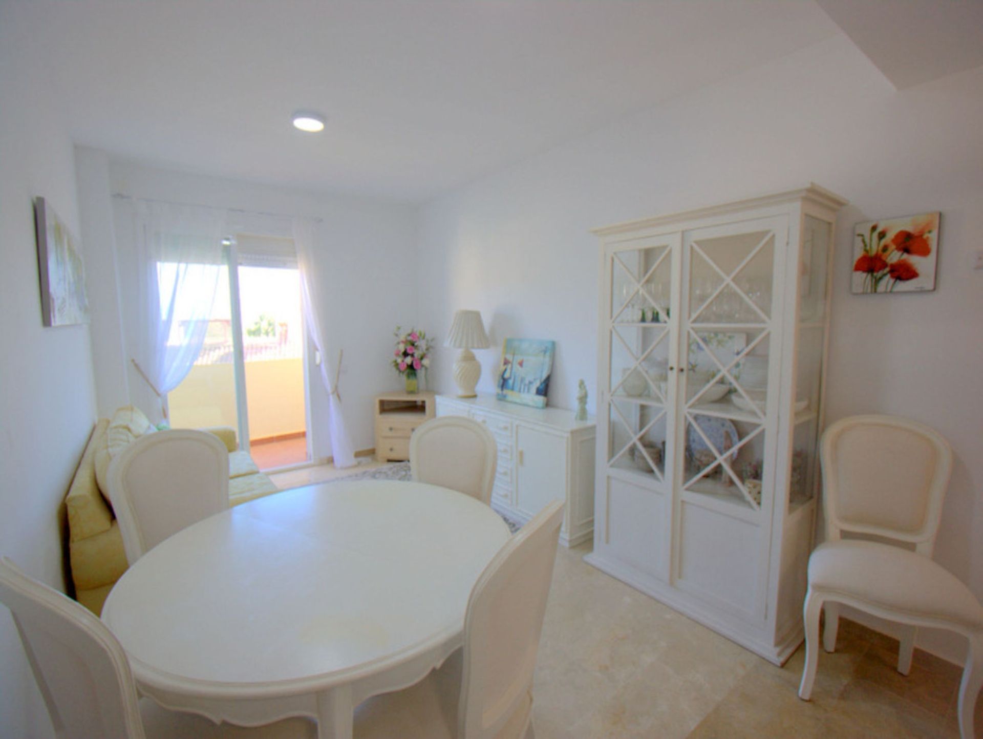 Condominium in Puerto de la Duquesa, Andalusia 10175559