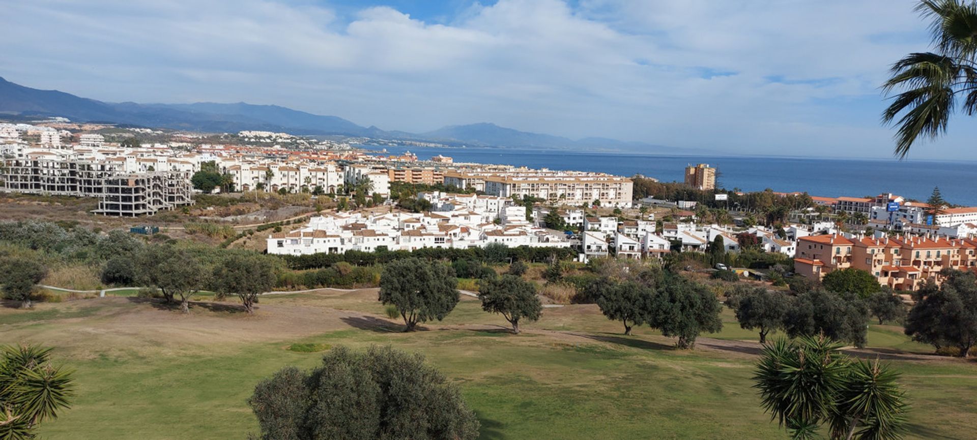 Casa nel Puerto de la Duquesa, Andalusia 10175678