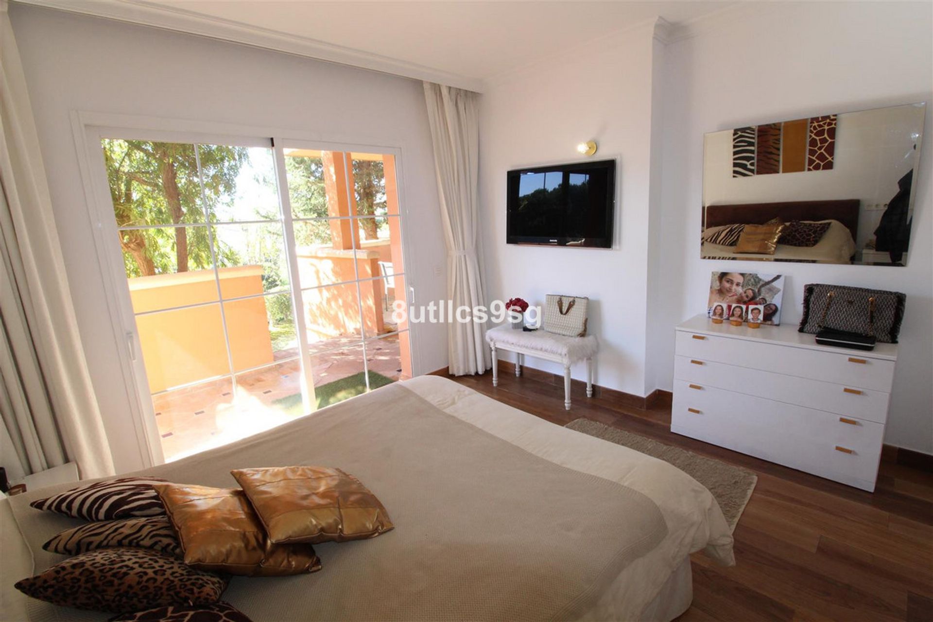 Condominium in Marbella, Andalucía 10175782