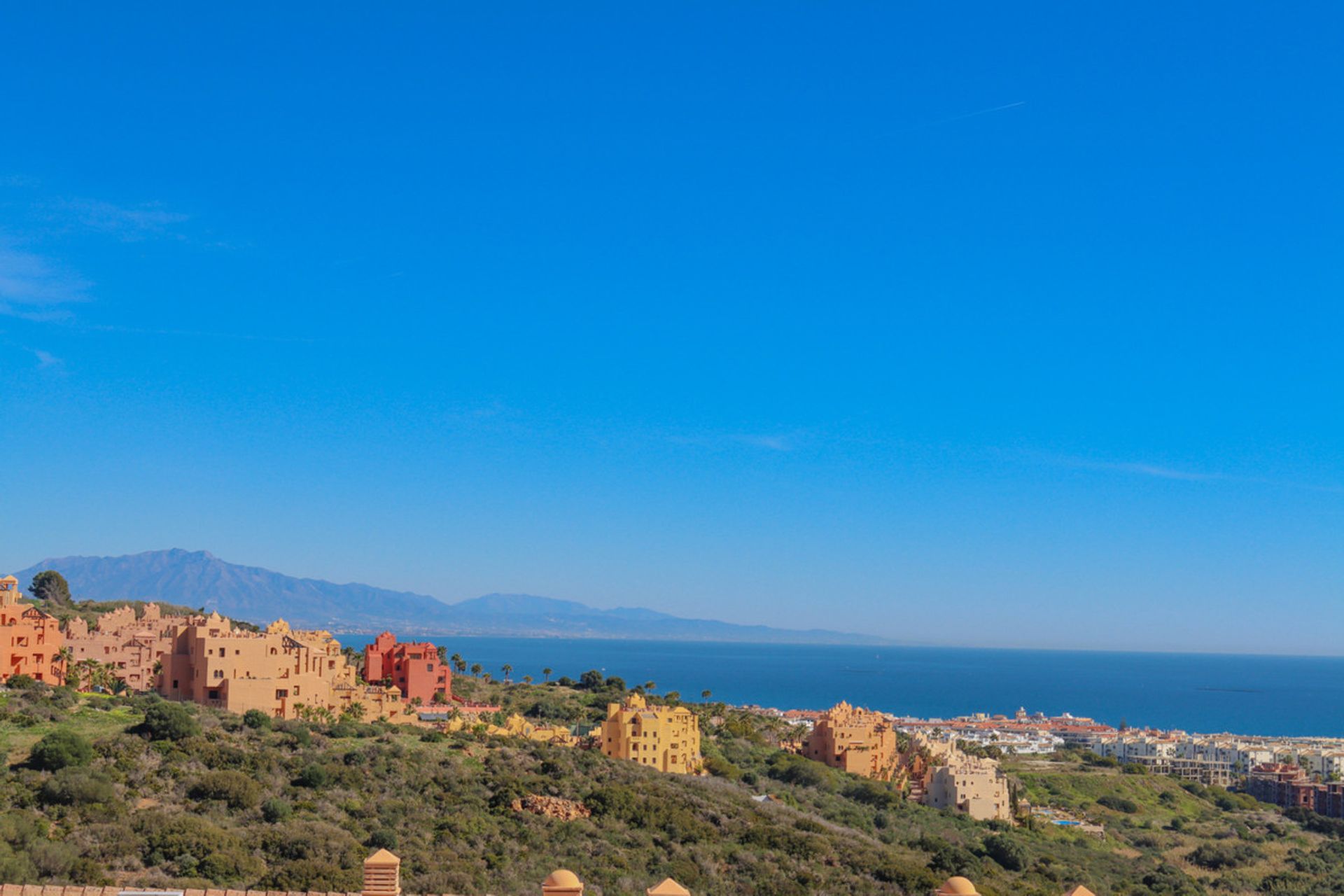 Casa nel Puerto de la Duquesa, Andalusia 10175796