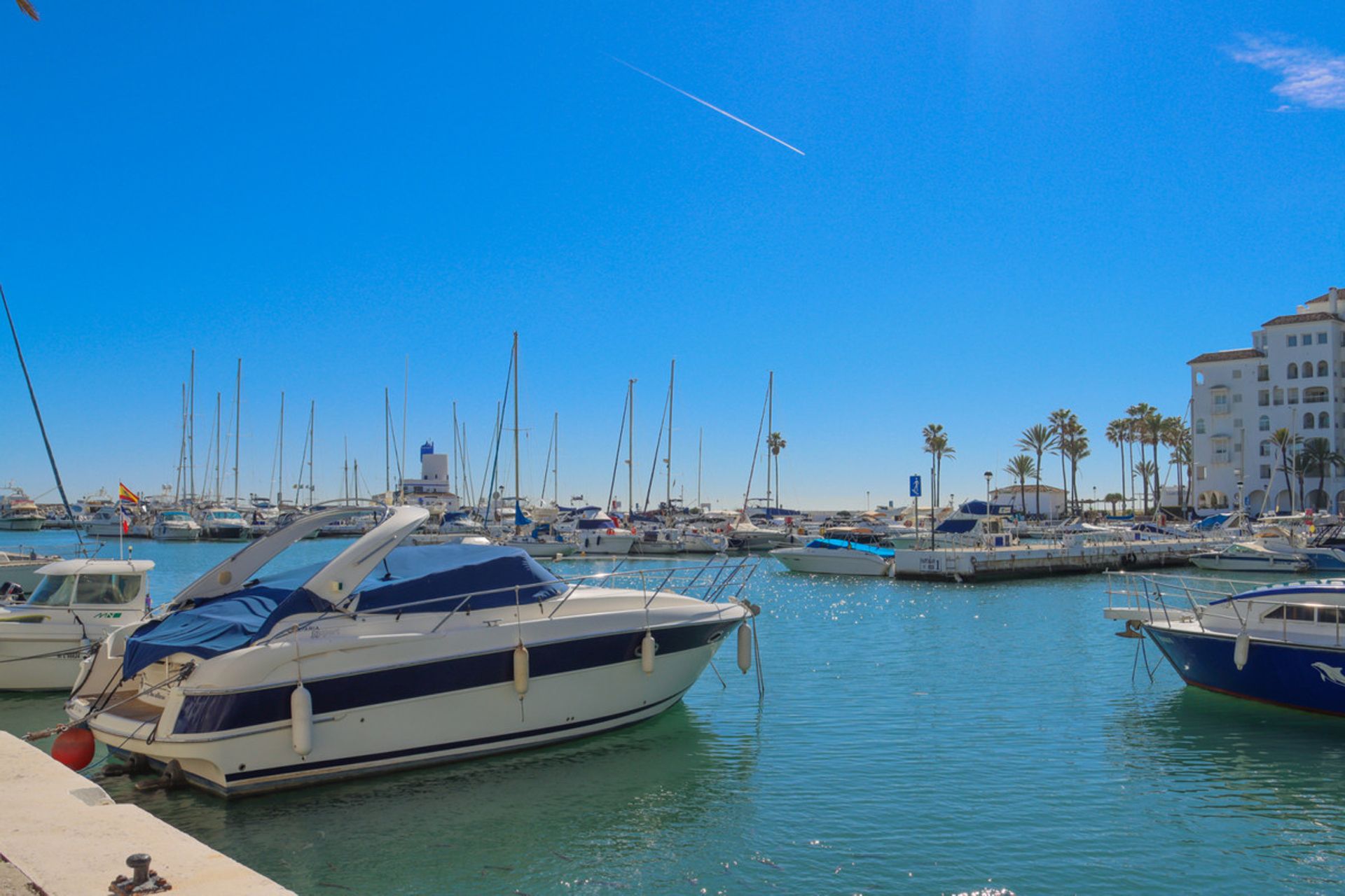 Huis in Puerto de la Duquesa, Andalusia 10175796