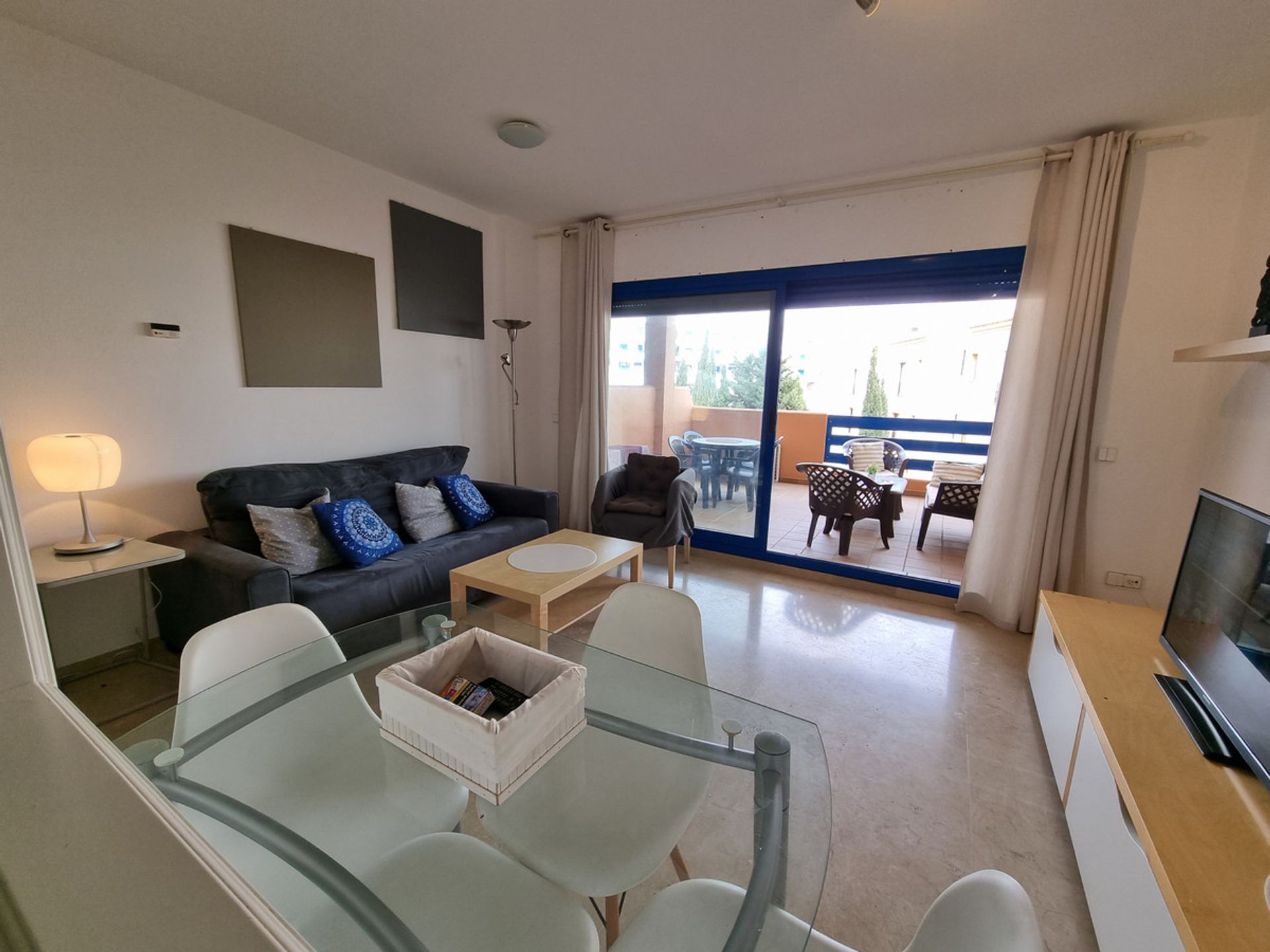 Condominio nel Puerto de la Duquesa, Andalusia 10175801