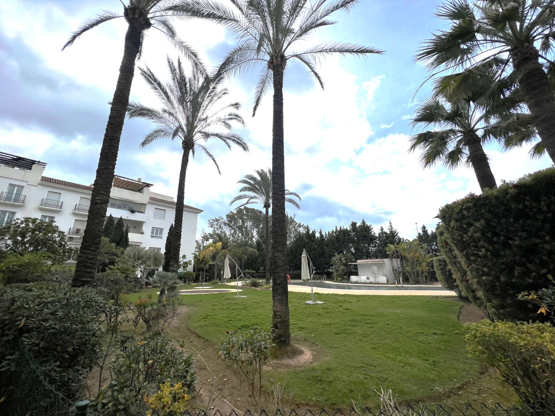 Квартира в Marbella, Andalucía 10175970