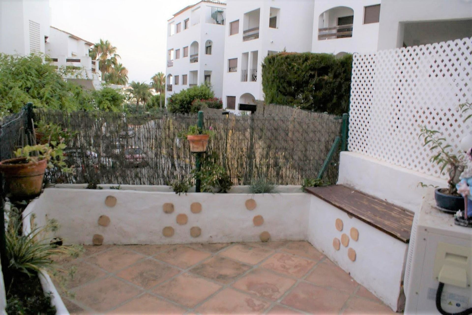 Condominium in Puerto de la Duquesa, Andalusia 10176178