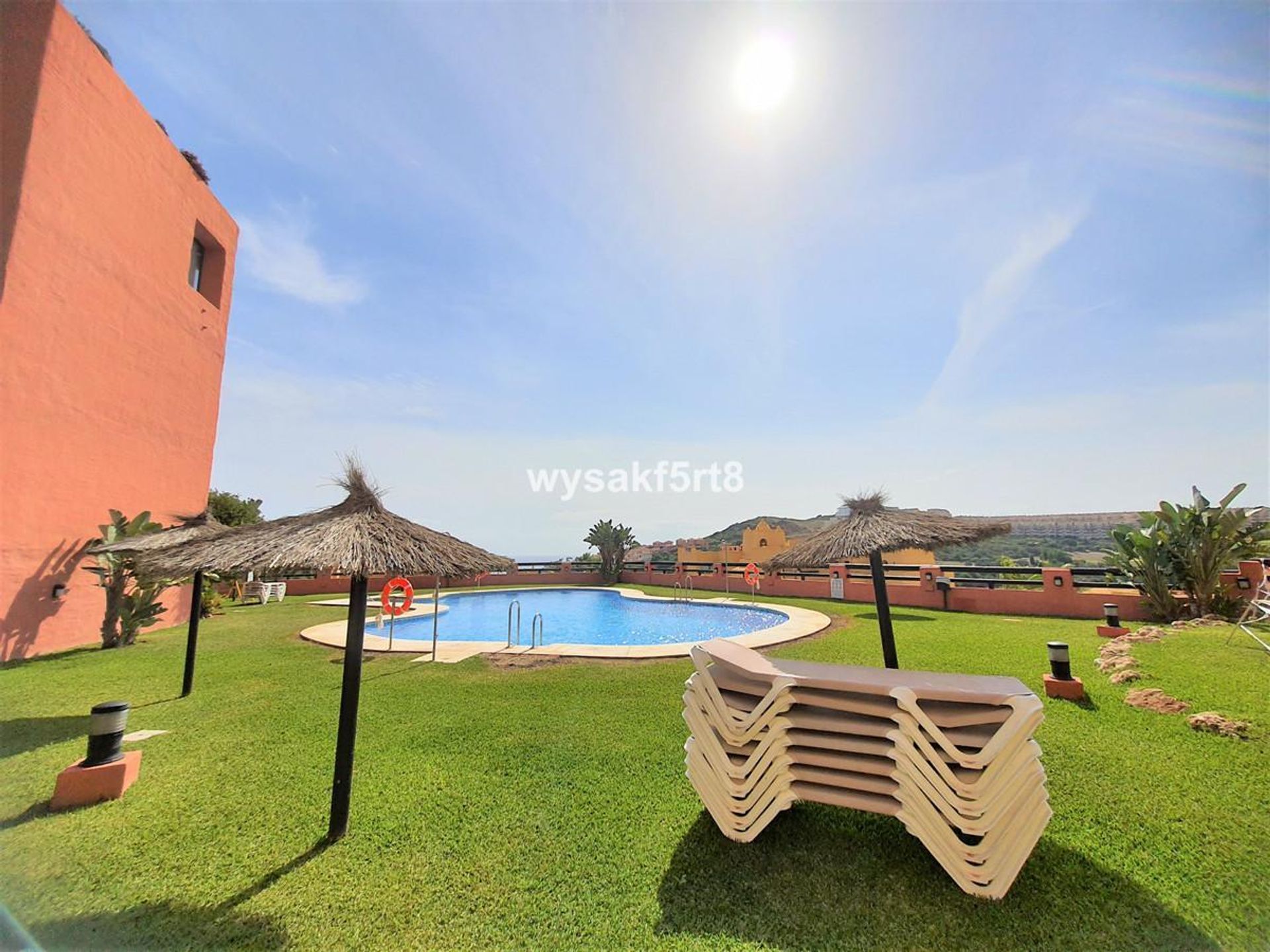 Condominio en Castillo de Sabinillas, Andalucía 10176219