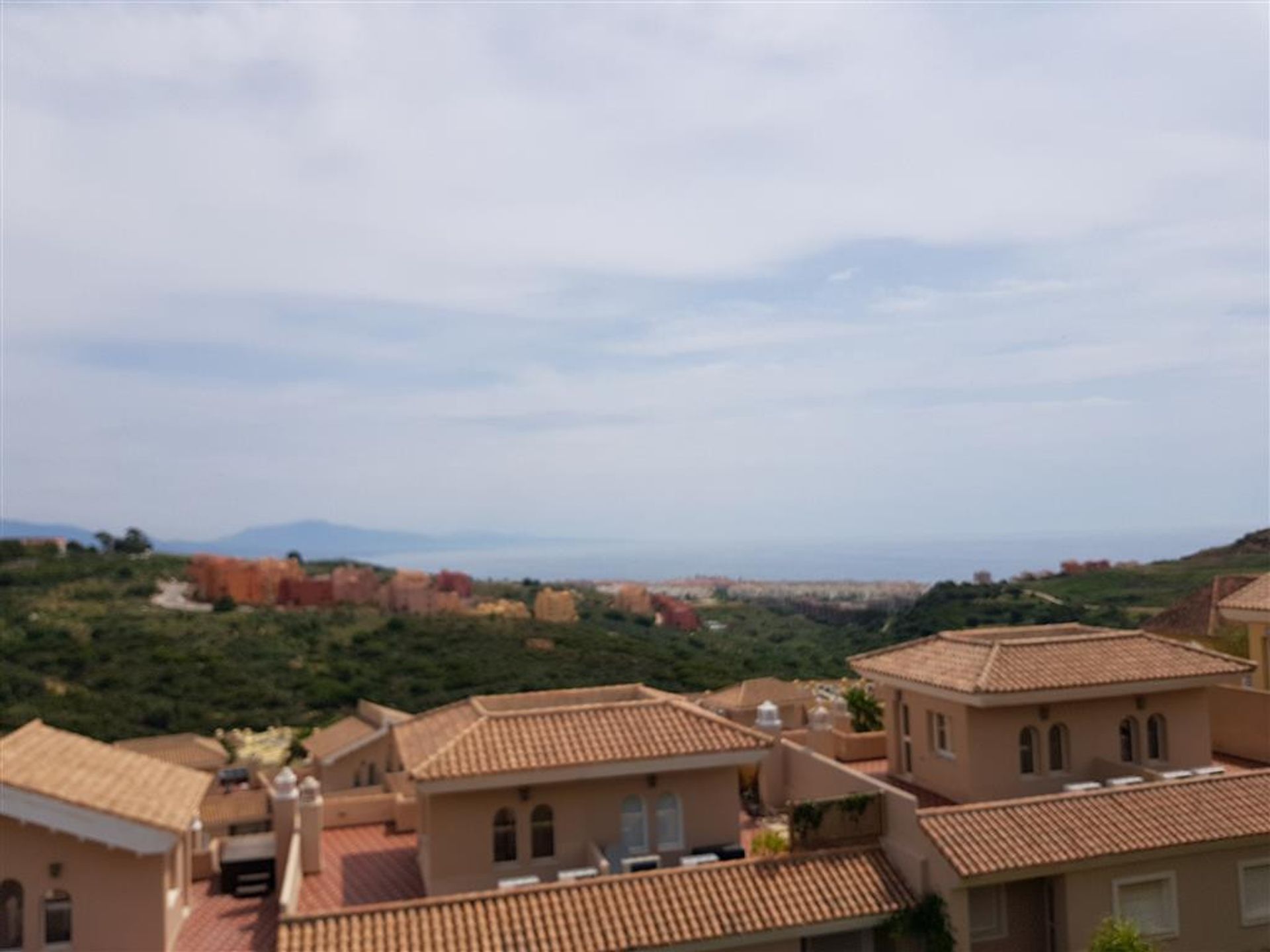 casa en Puerto de la Duquesa, Andalusia 10176255