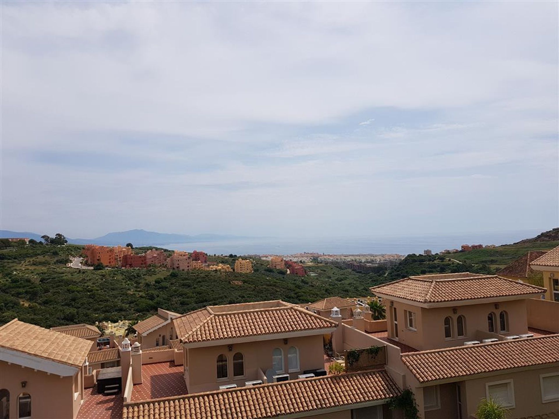 casa en Puerto de la Duquesa, Andalusia 10176255