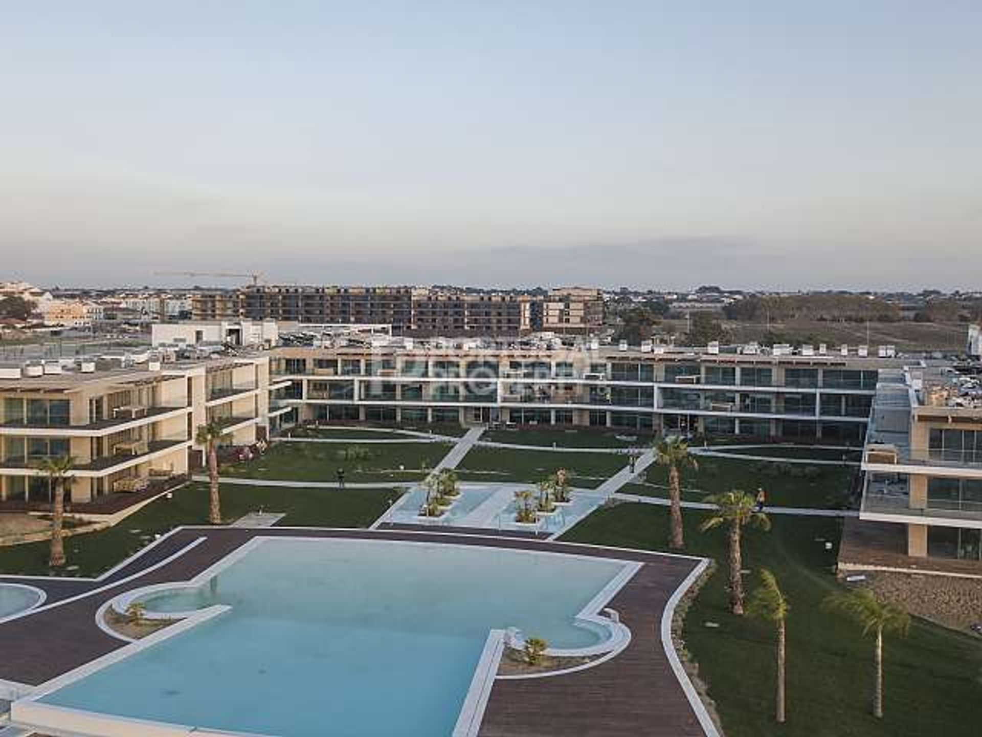 Condominium in Setúbal Municipality, Setubal 10176419