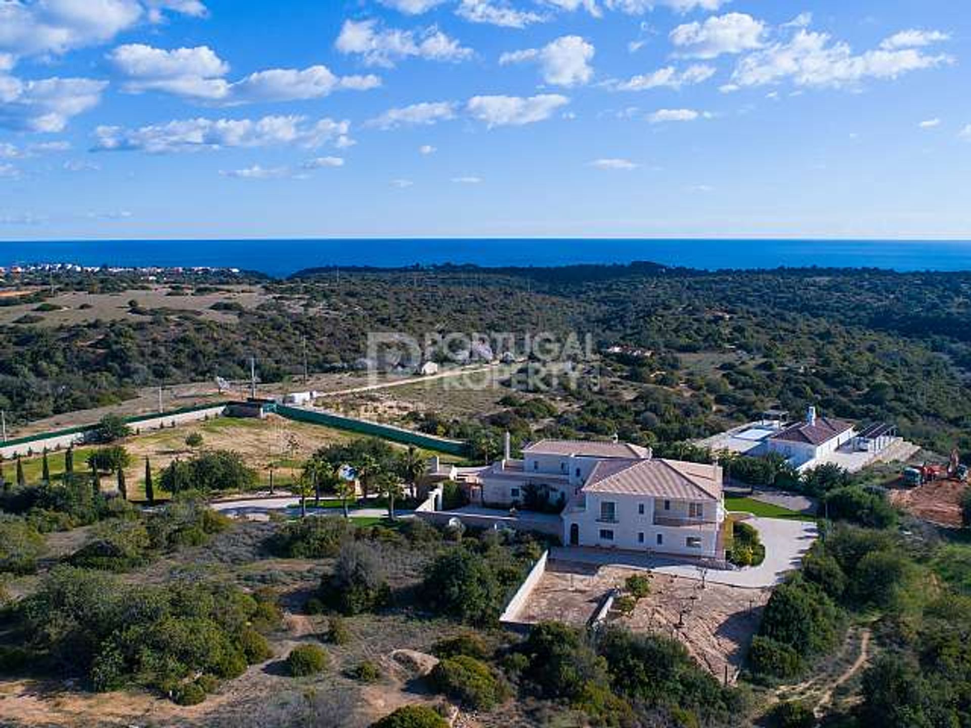 House in Porches, Faro District 10176439