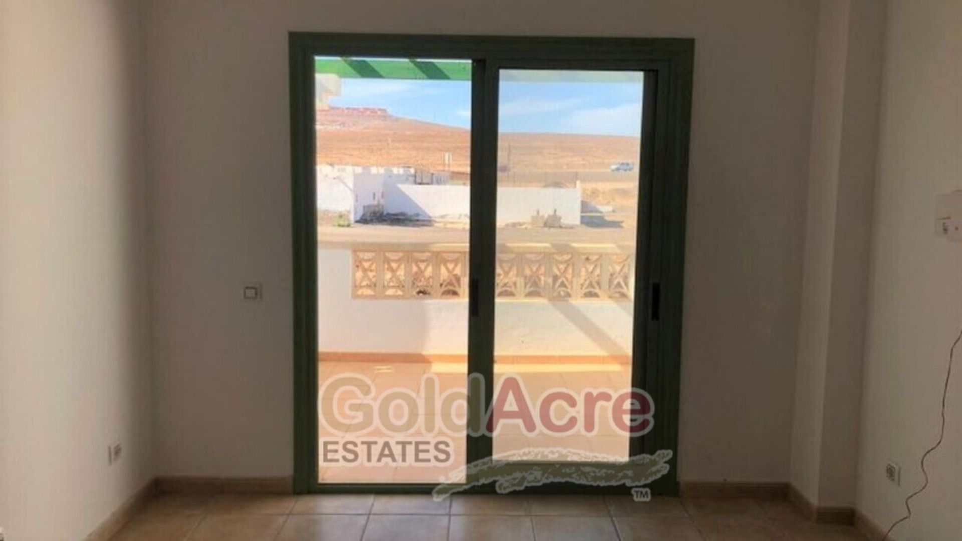 عمارات في بويرتو ديل روزاريو, جزر الكناري 10177773