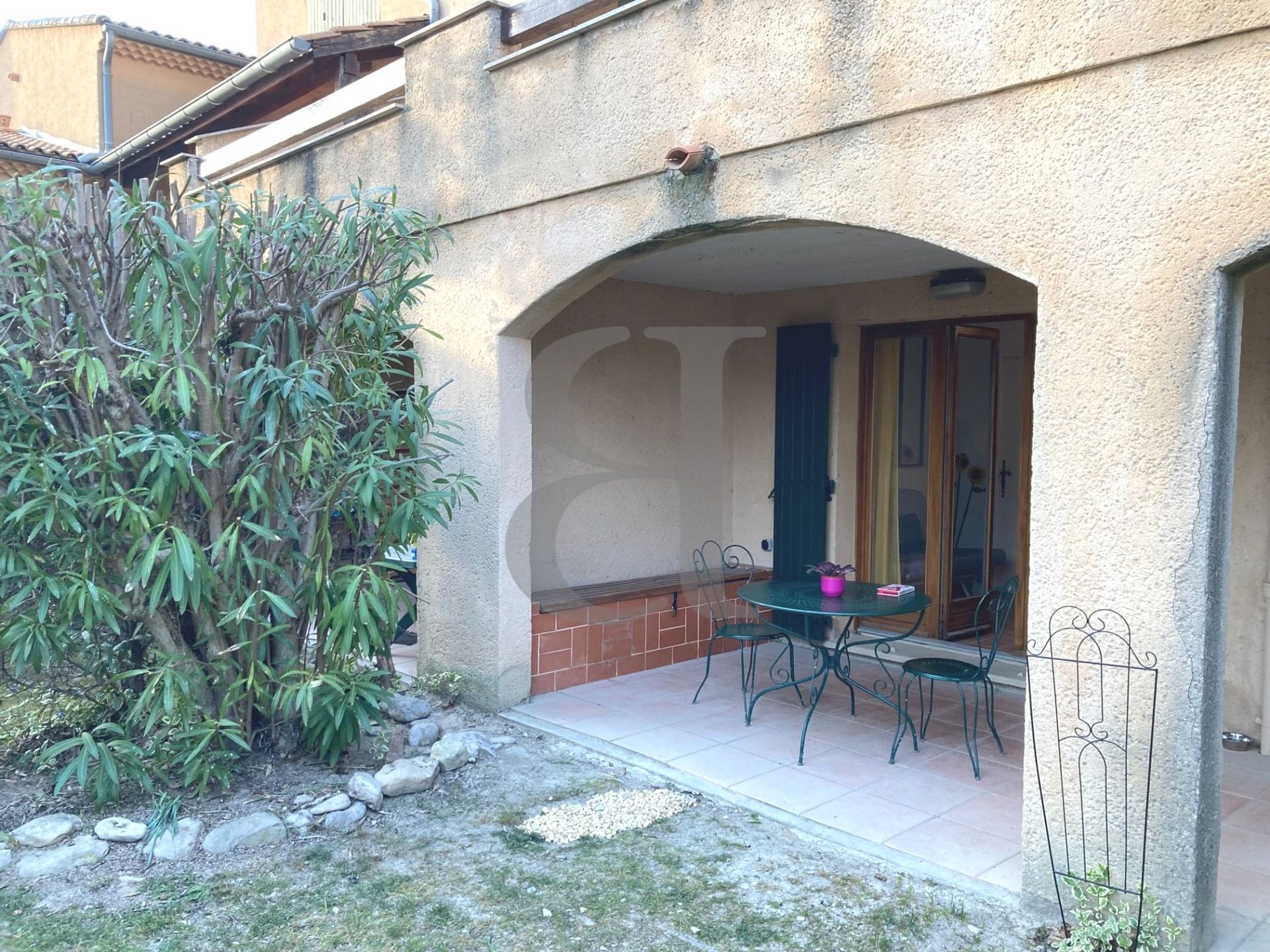 सम्मिलित में Vaison-la-Romaine, Provence-Alpes-Cote d'Azur 10177985