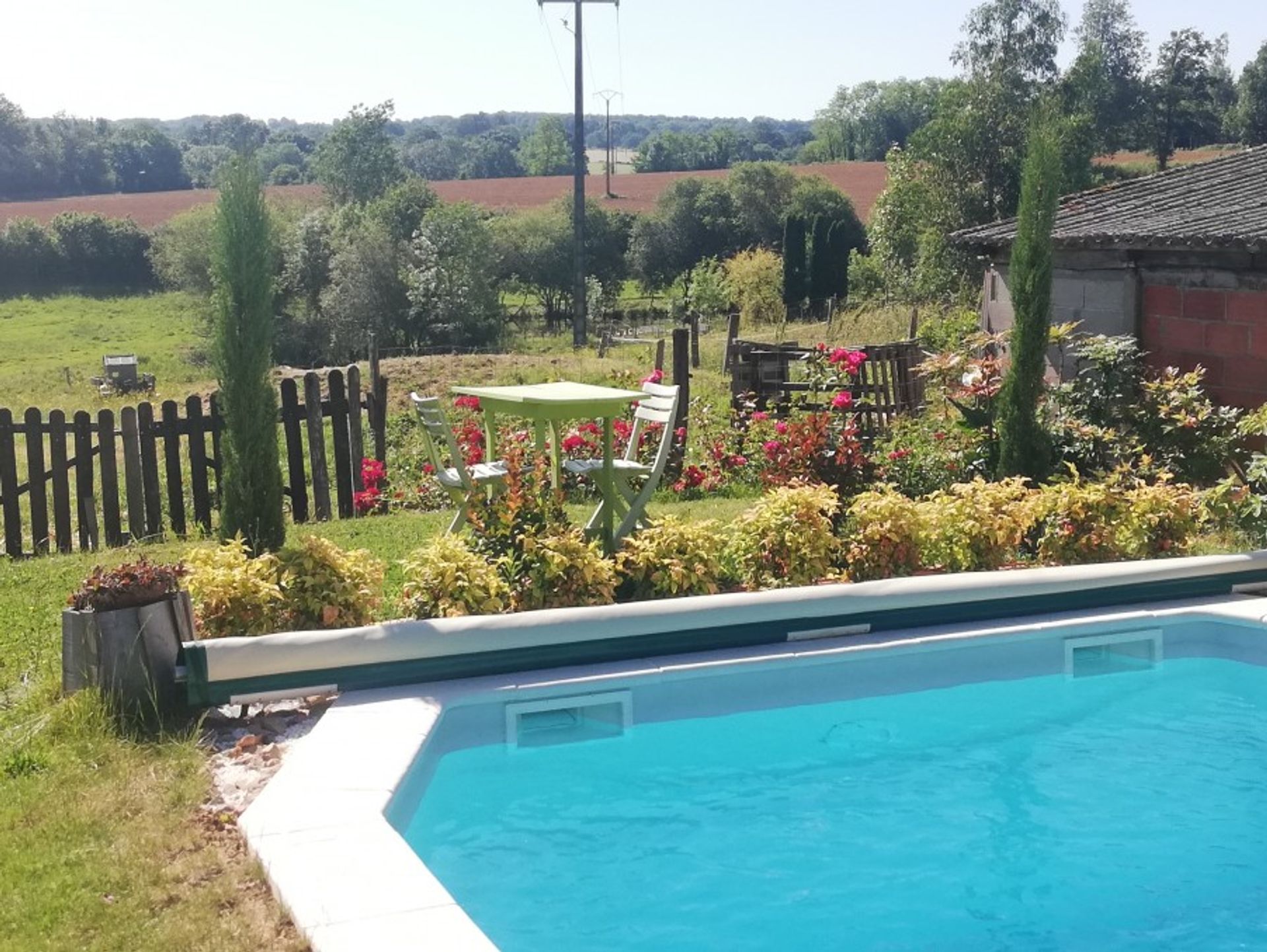 Huis in Chasseneuil-sur-Bonnieure, Nouvelle-Aquitaine 10178116