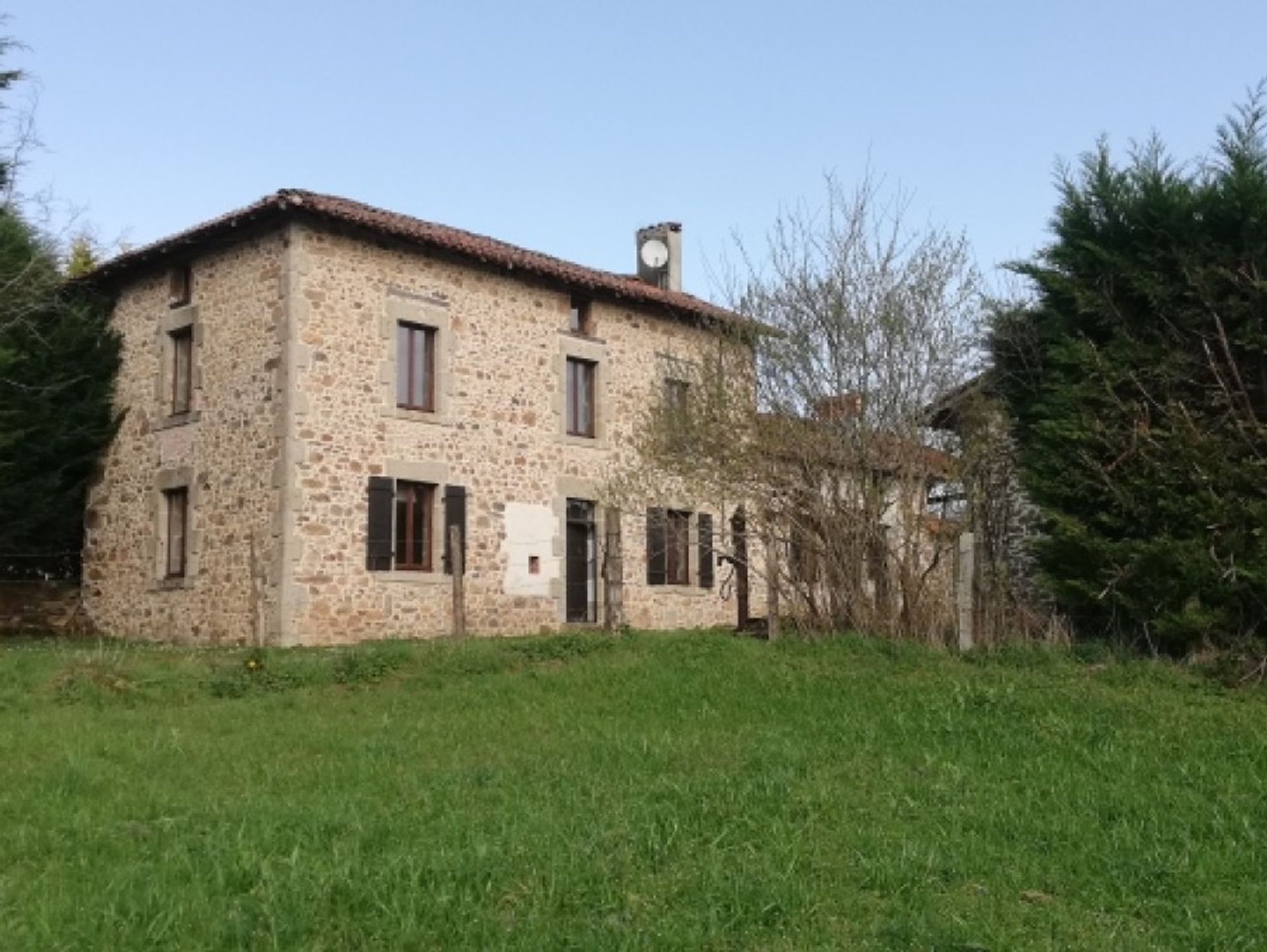 casa no Massignac, Nouvelle-Aquitaine 10178121