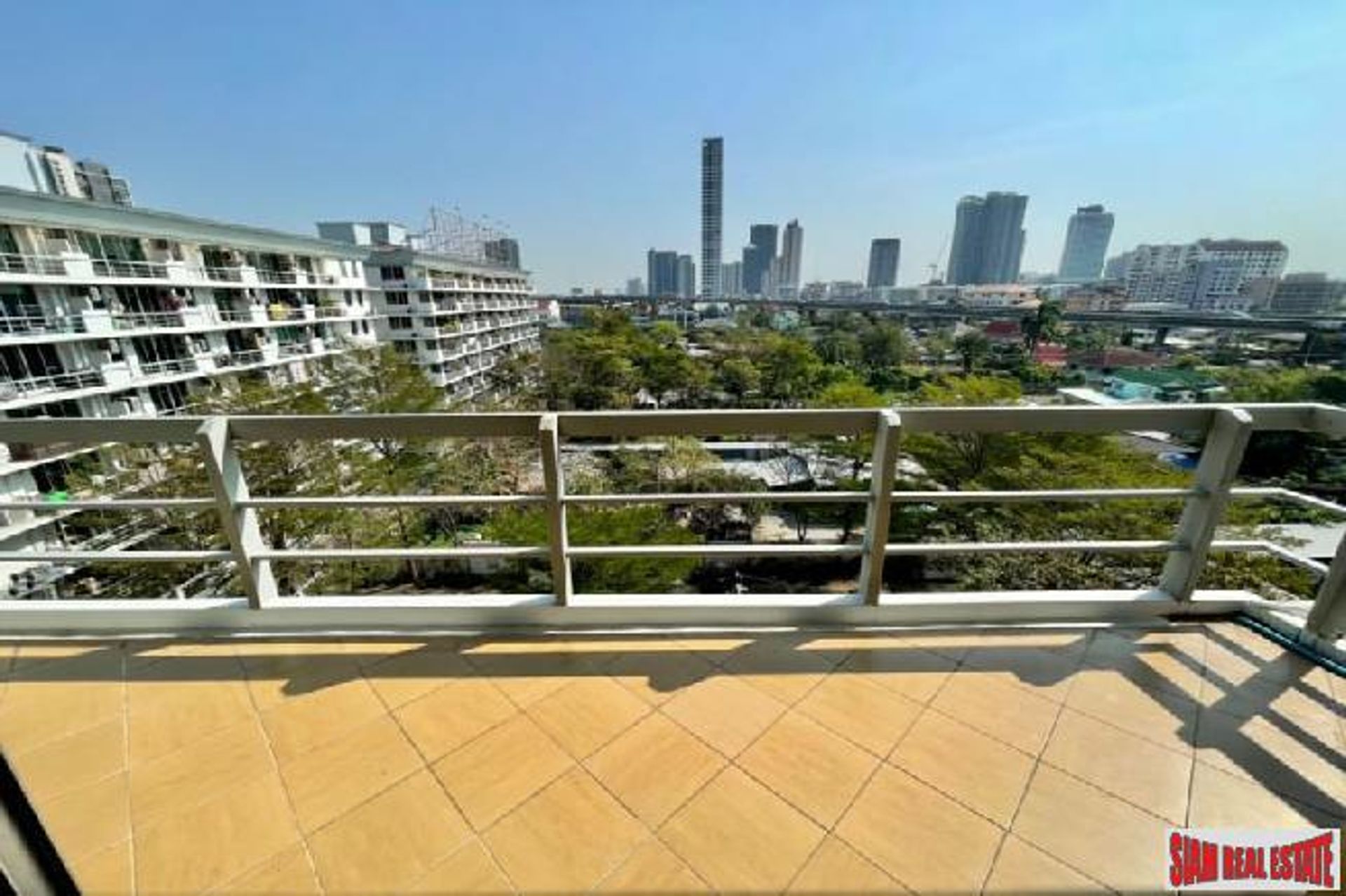 Condominium in , Krung Thep Maha Nakhon 10178172