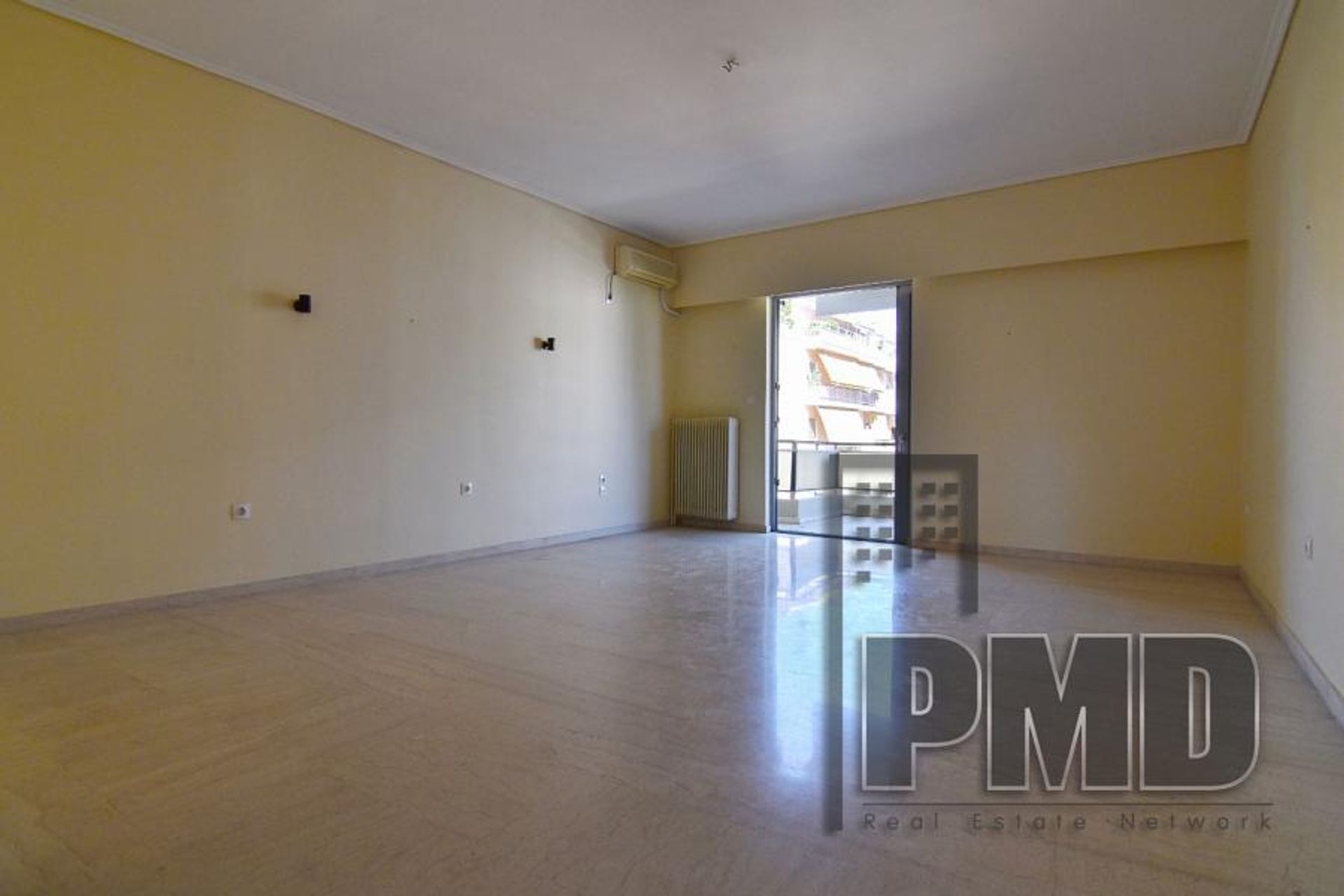 Condominium dans Palaio Faliro,  10178361