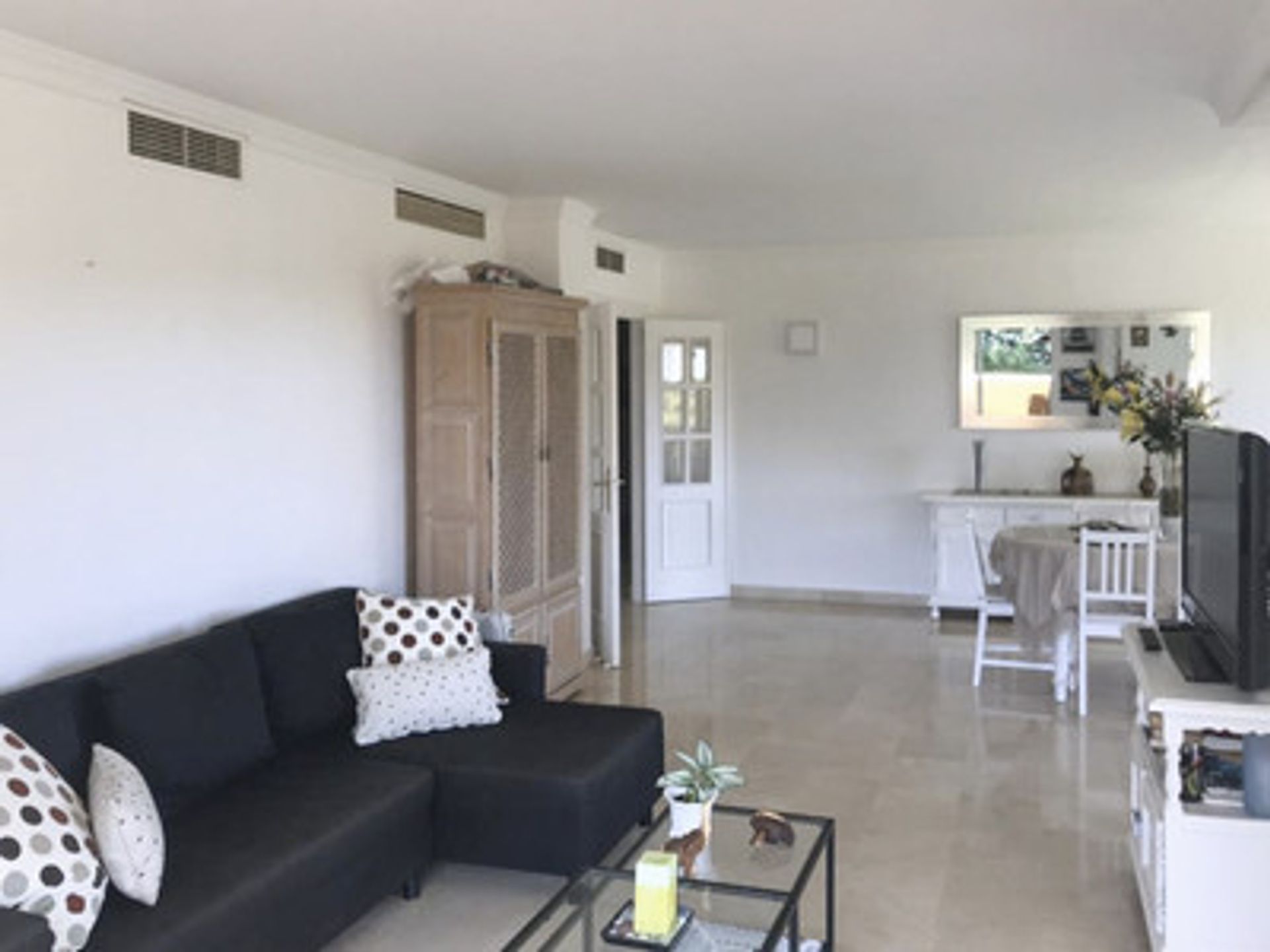 Condominium in Benahavís, Andalusia 10179096