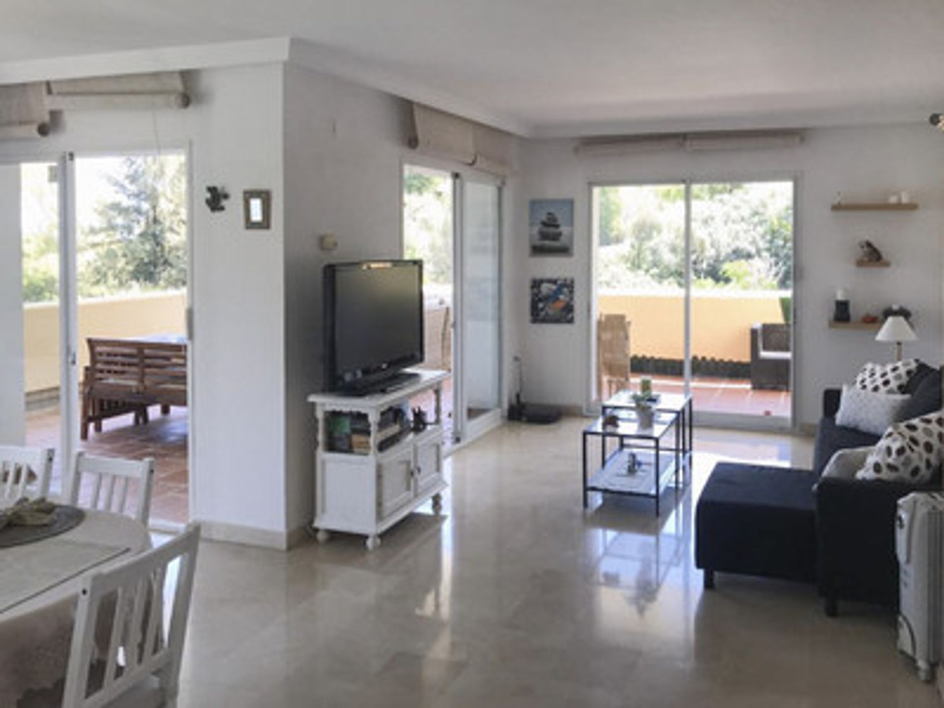 Condominium in Benahavís, Andalusia 10179096