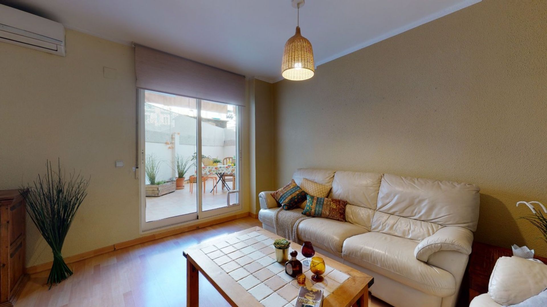 Condominium in Valencia, Valencian Community 10179527