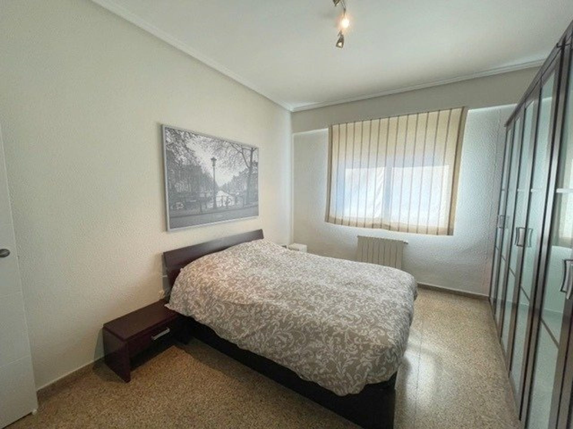 Condominium in Valencia, Valencian Community 10179545