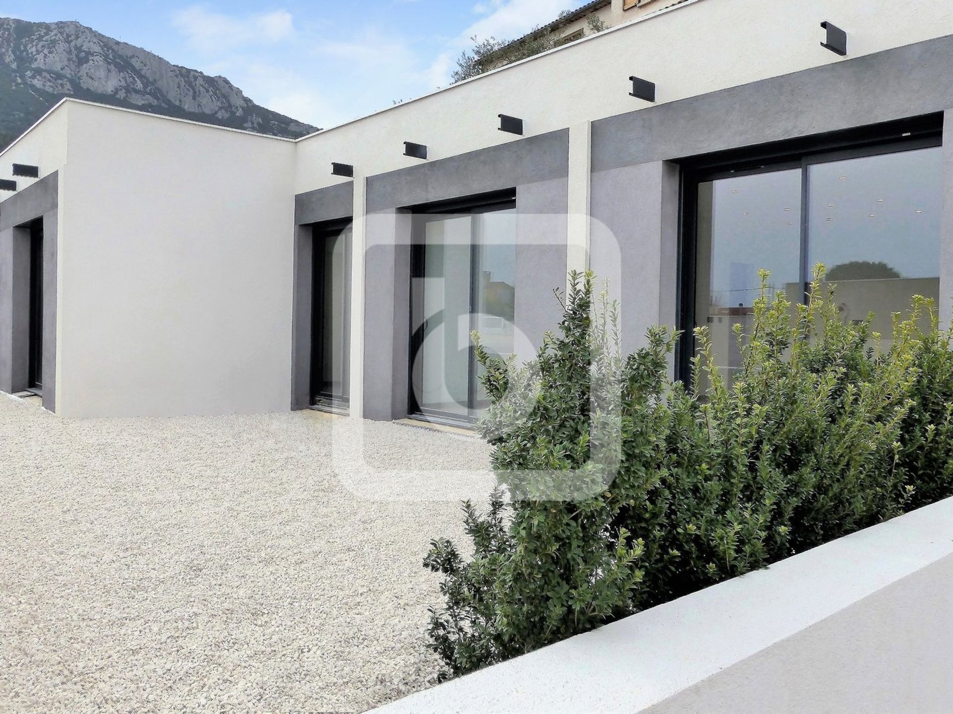 Condominium dans La Farlède, Provence-Alpes-Côte d'Azur 10179792