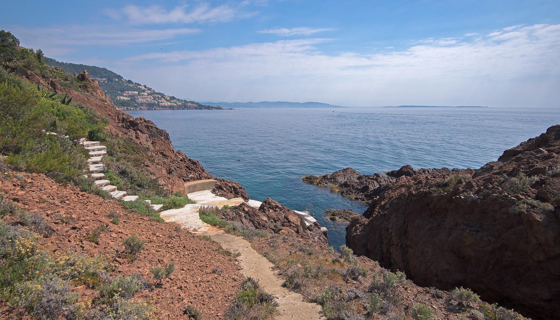 жилой дом в Théoule-sur-Mer, Provence-Alpes-Côte d'Azur 10180122