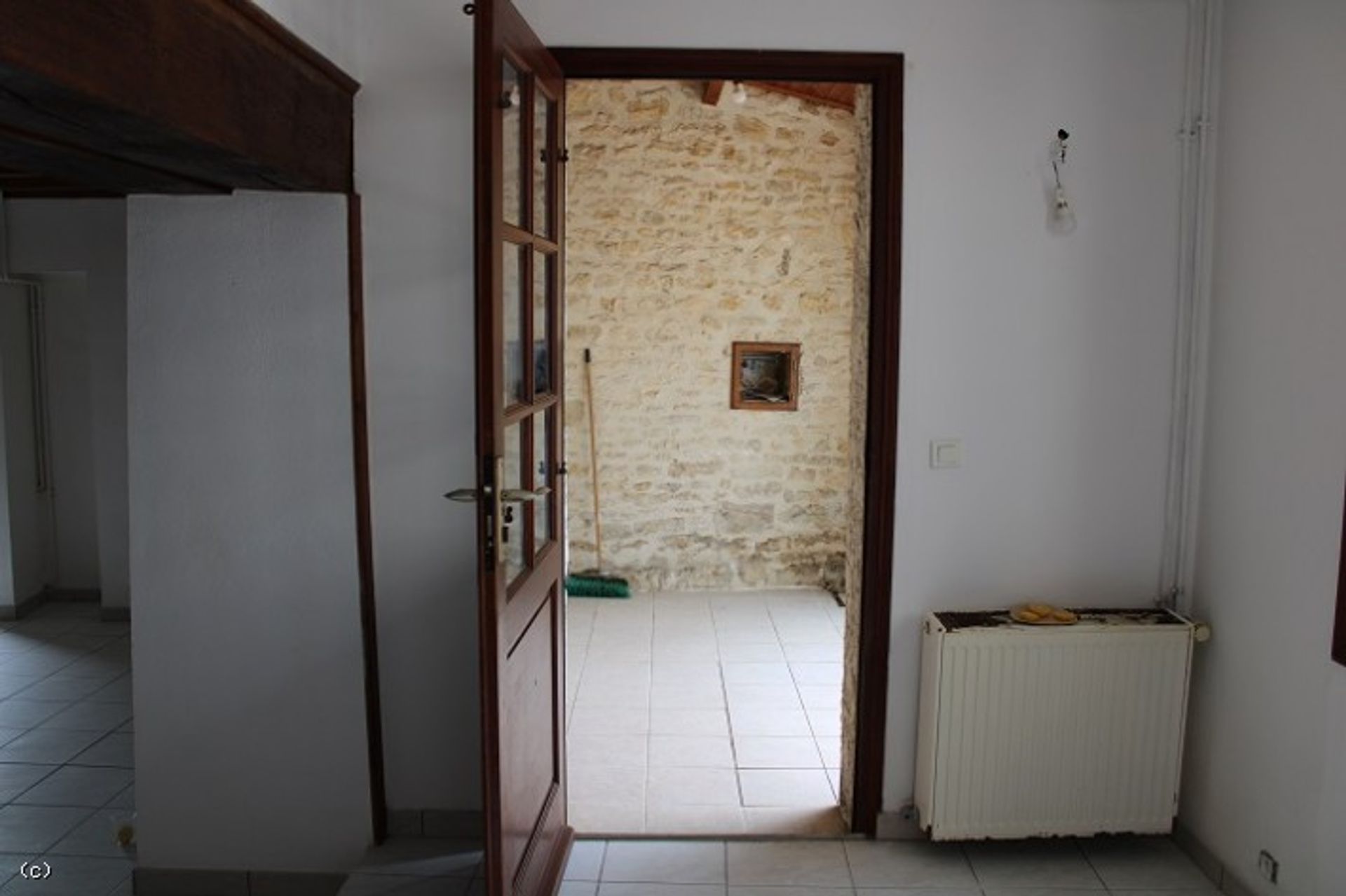 House in Ruffec, Nouvelle-Aquitaine 10180714